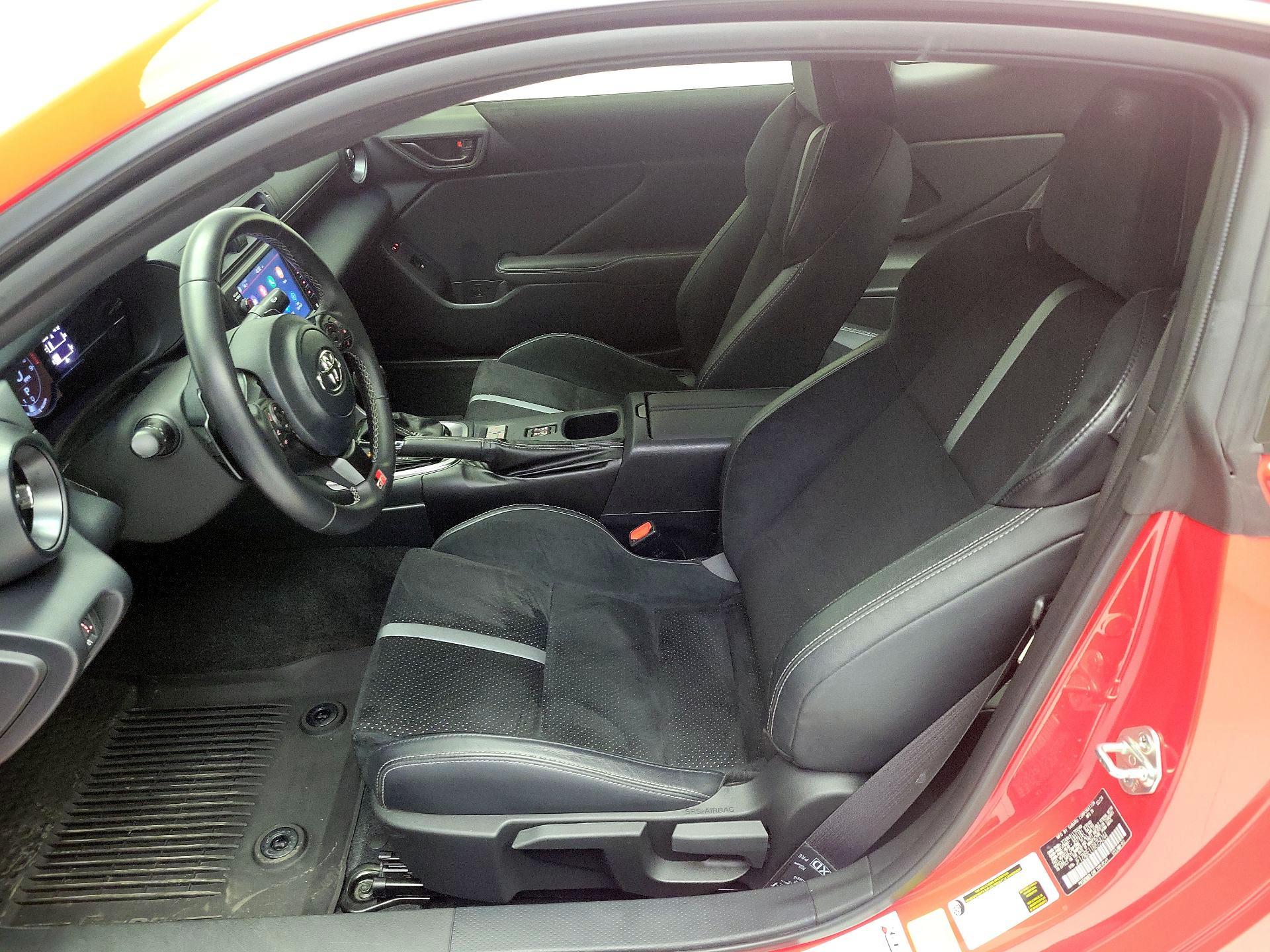 Thumbnail: 2024 Toyota GR86 - 11