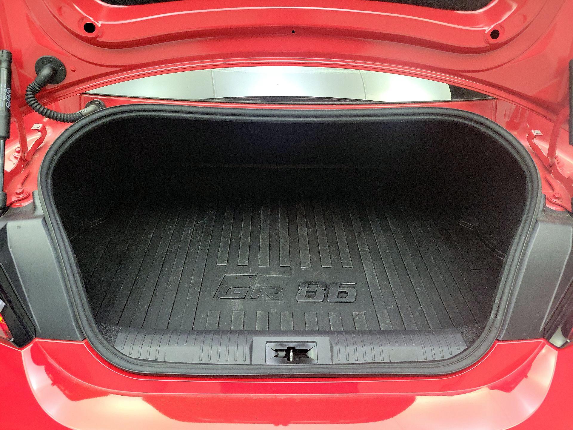 Thumbnail: 2024 Toyota GR86 - 20