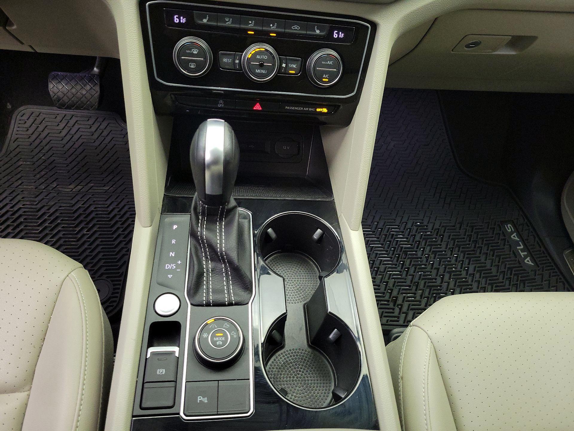 Thumbnail: 2023 Volkswagen Atlas - 17