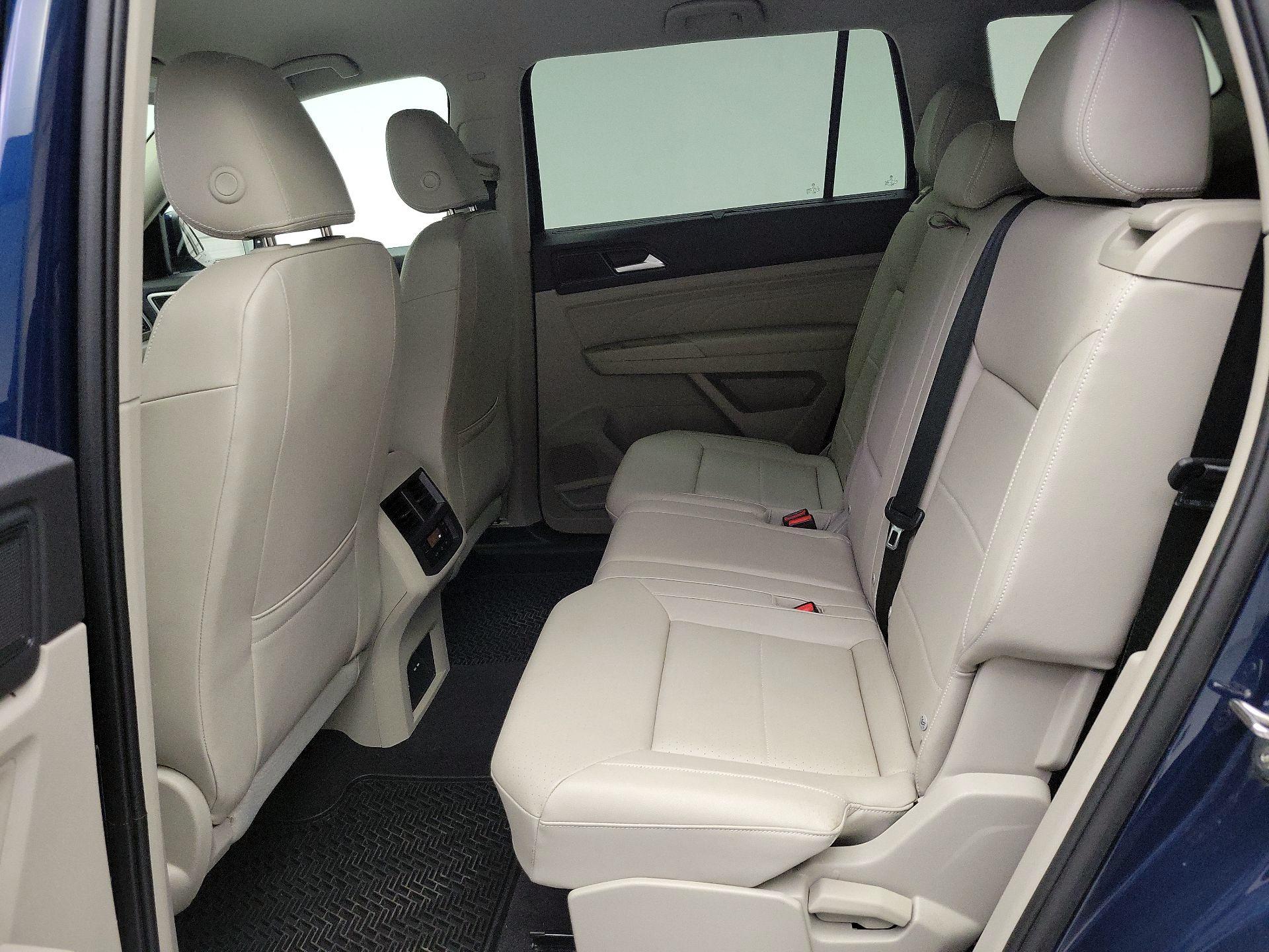 Thumbnail: 2023 Volkswagen Atlas - 19