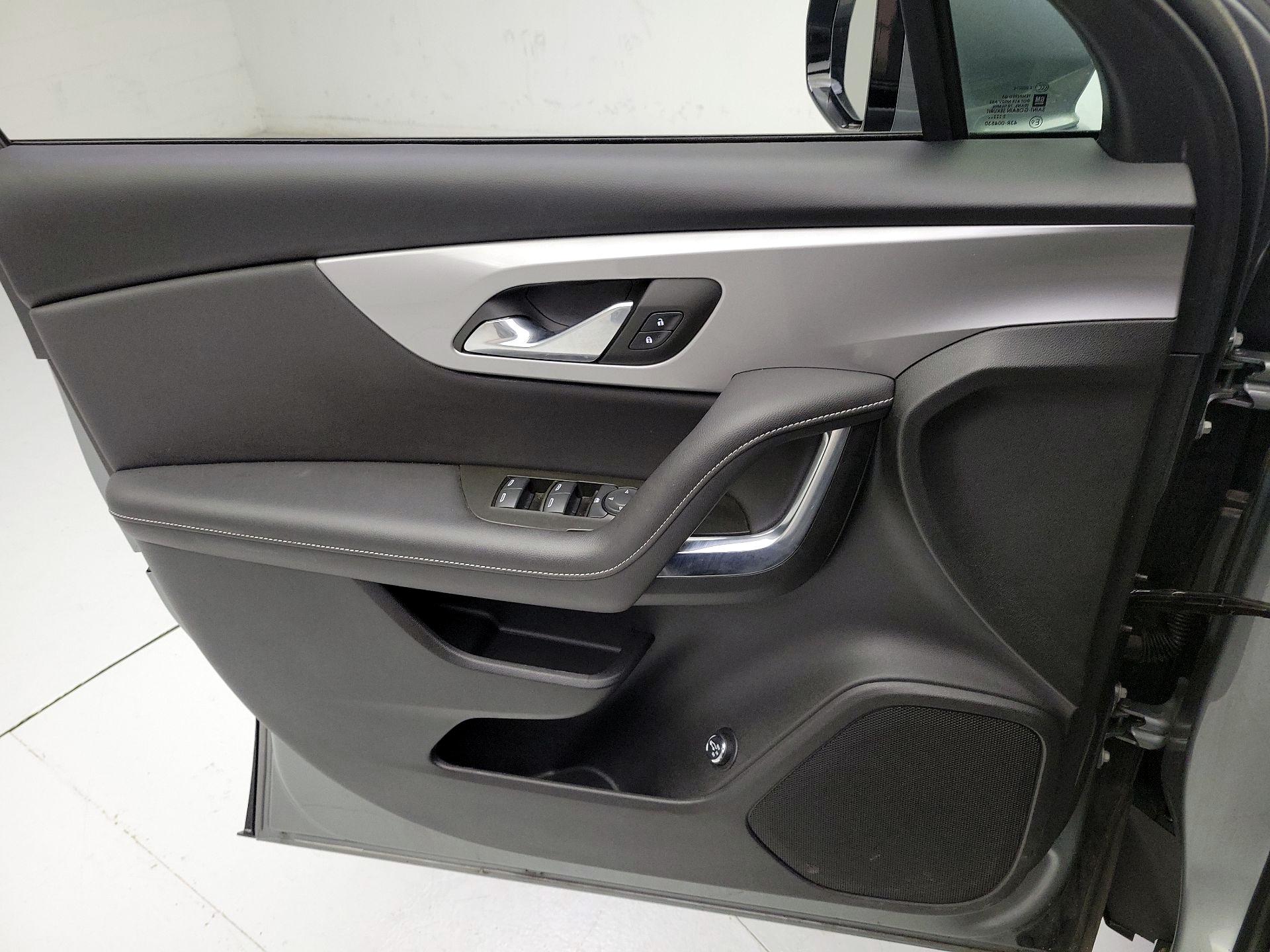 Thumbnail: 2023 Chevrolet Blazer - 12