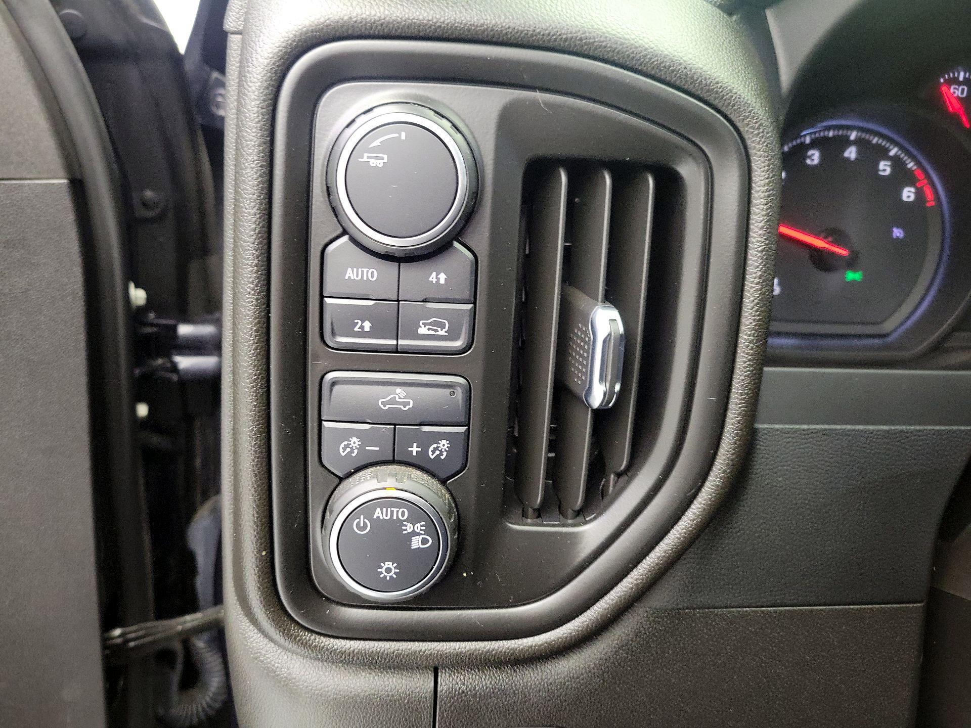 Thumbnail: 2022 Chevrolet Silverado 1500 - 13