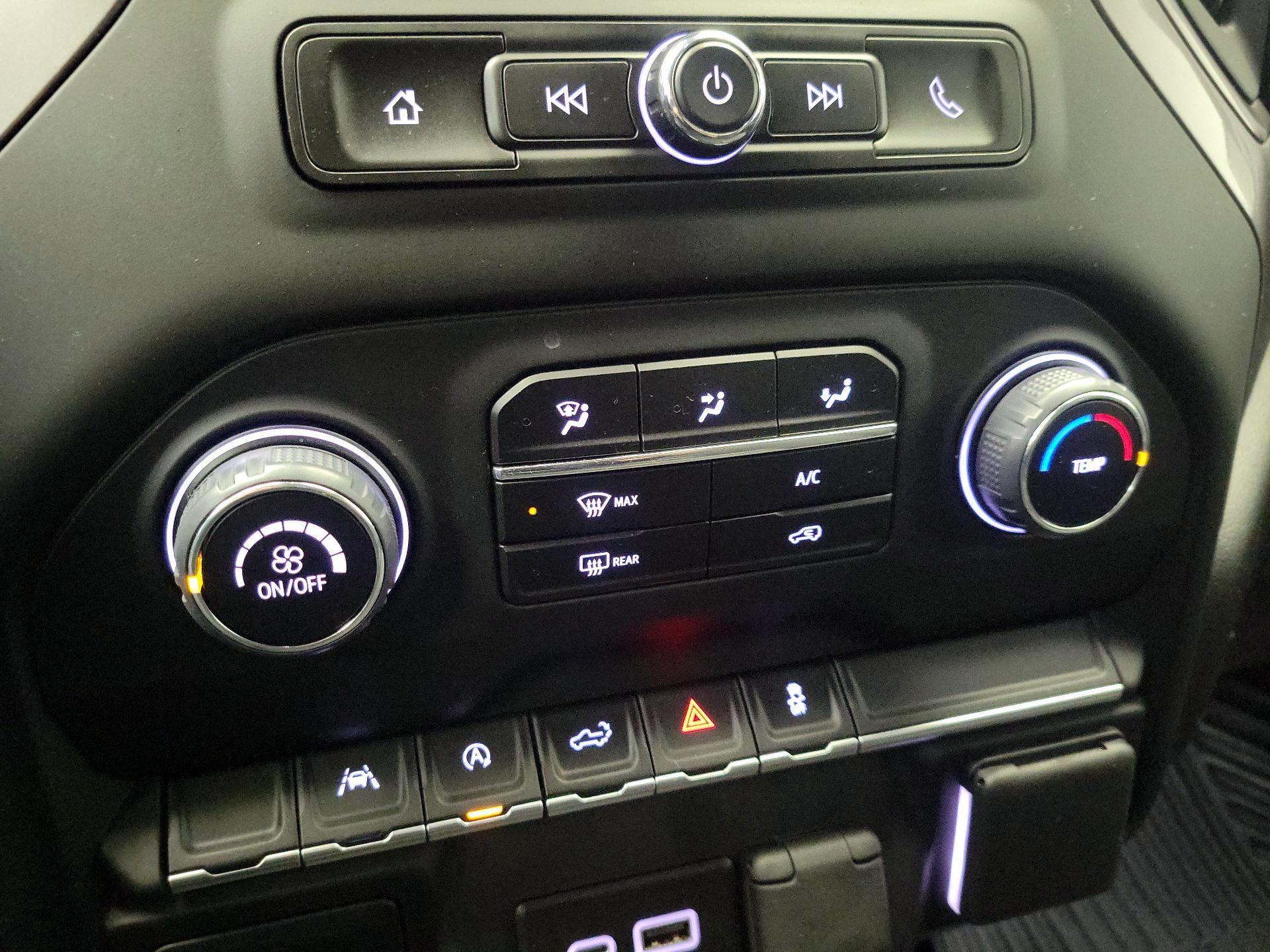 Thumbnail: 2022 Chevrolet Silverado 1500 - 16