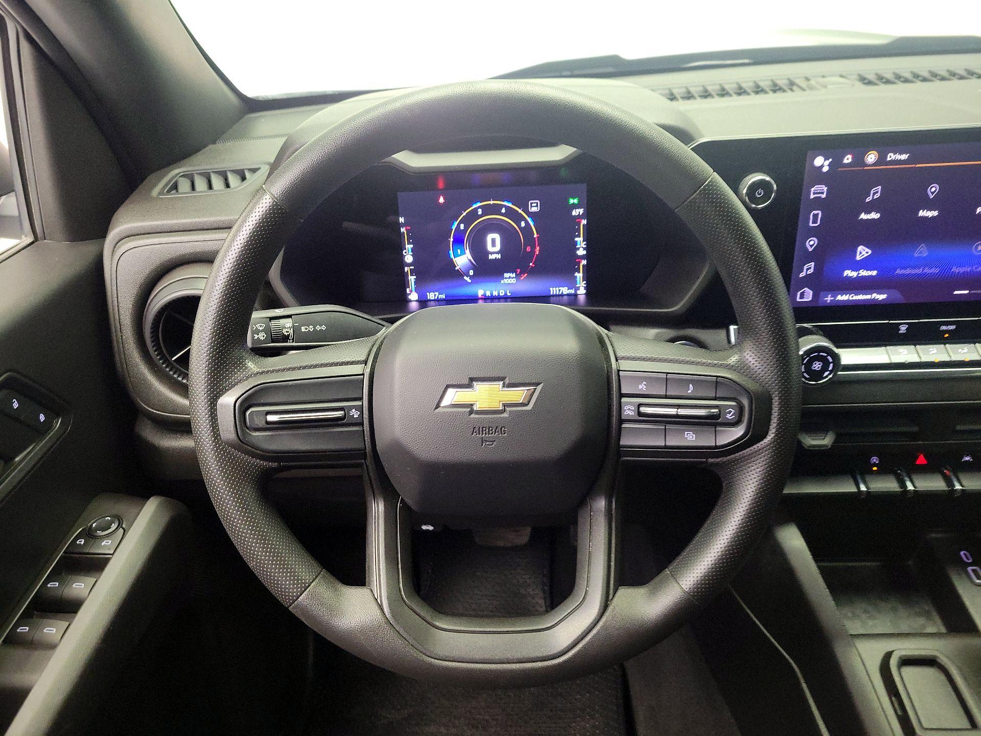 Thumbnail: 2023 Chevrolet Colorado - 10