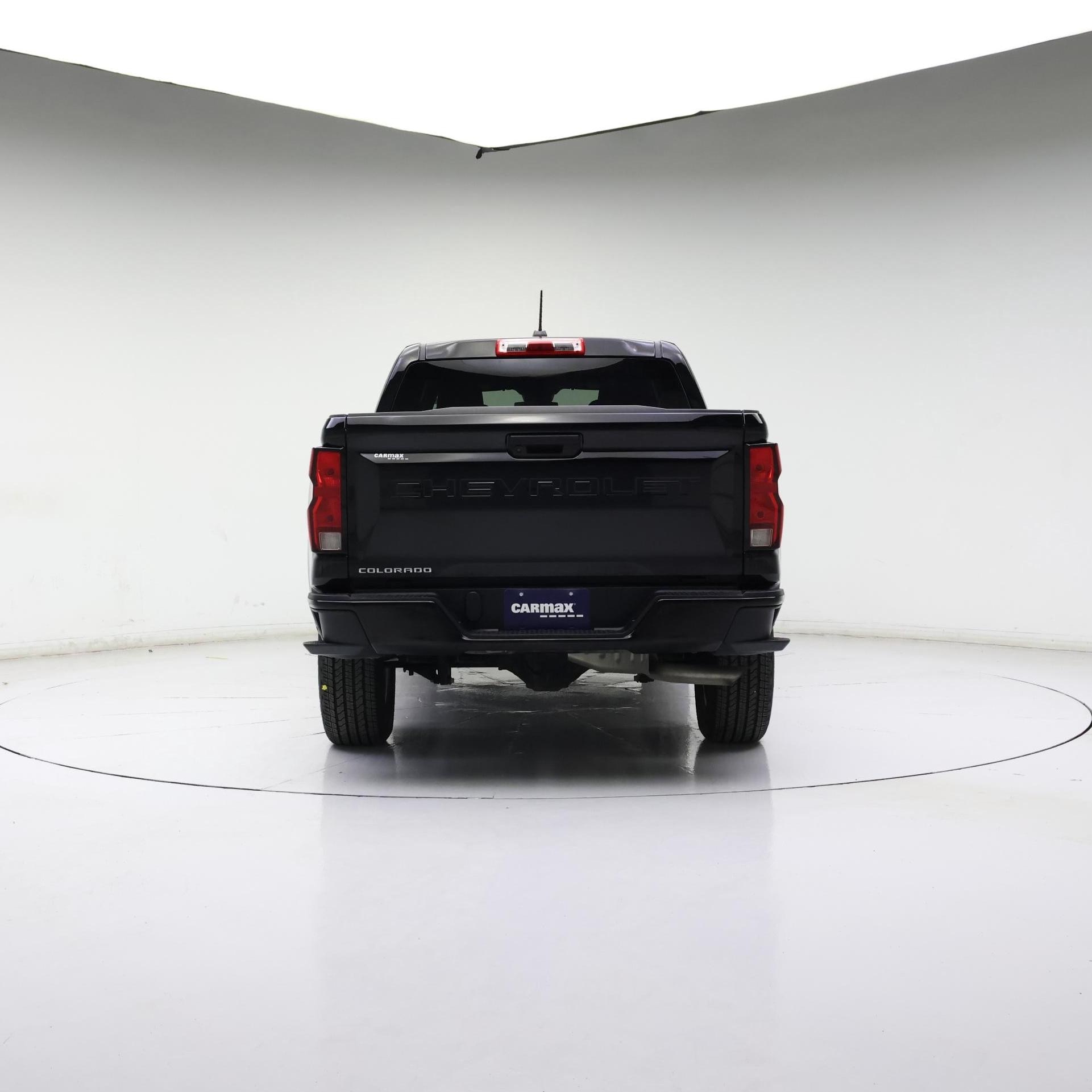 Thumbnail: 2023 Chevrolet Colorado - 6