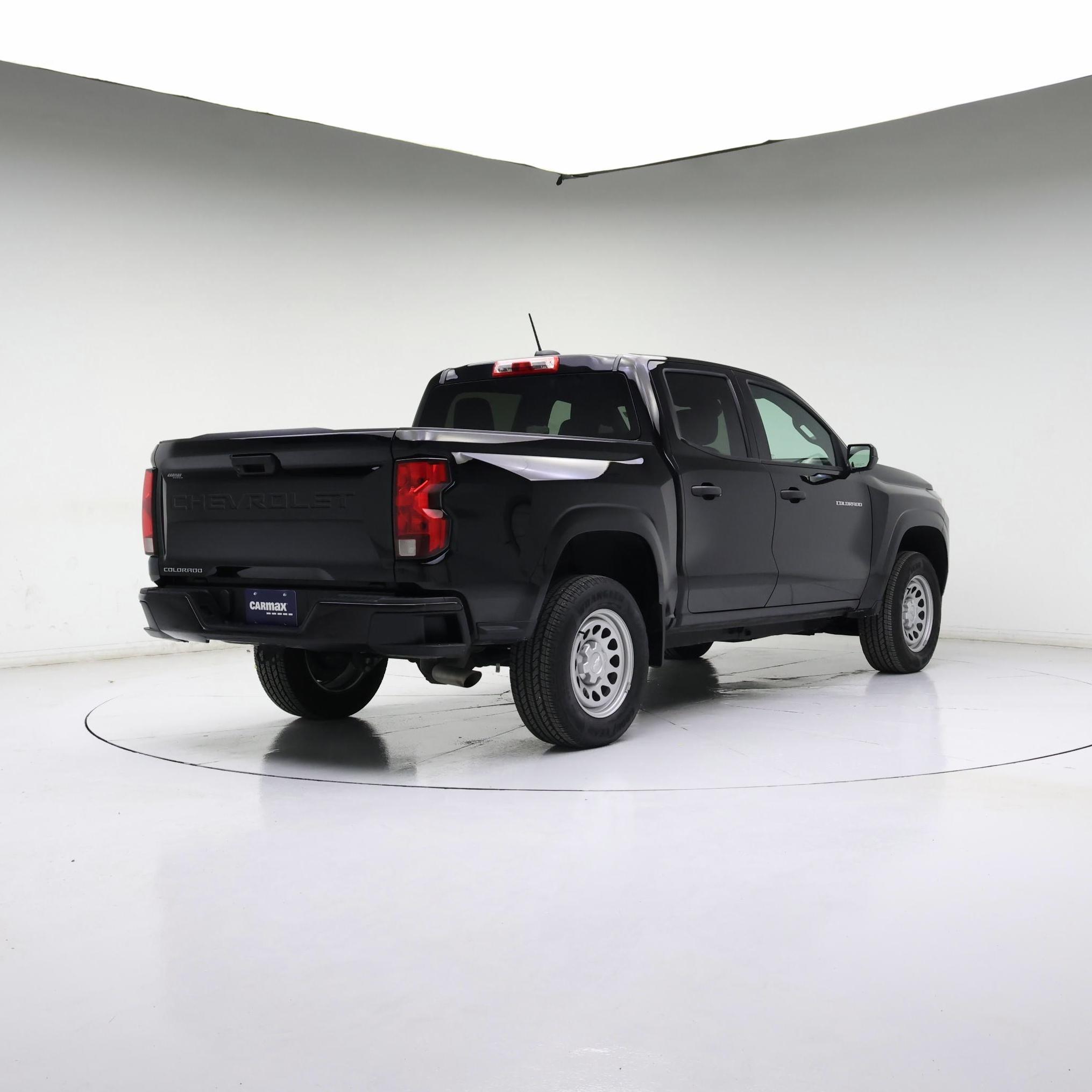 Thumbnail: 2023 Chevrolet Colorado - 8