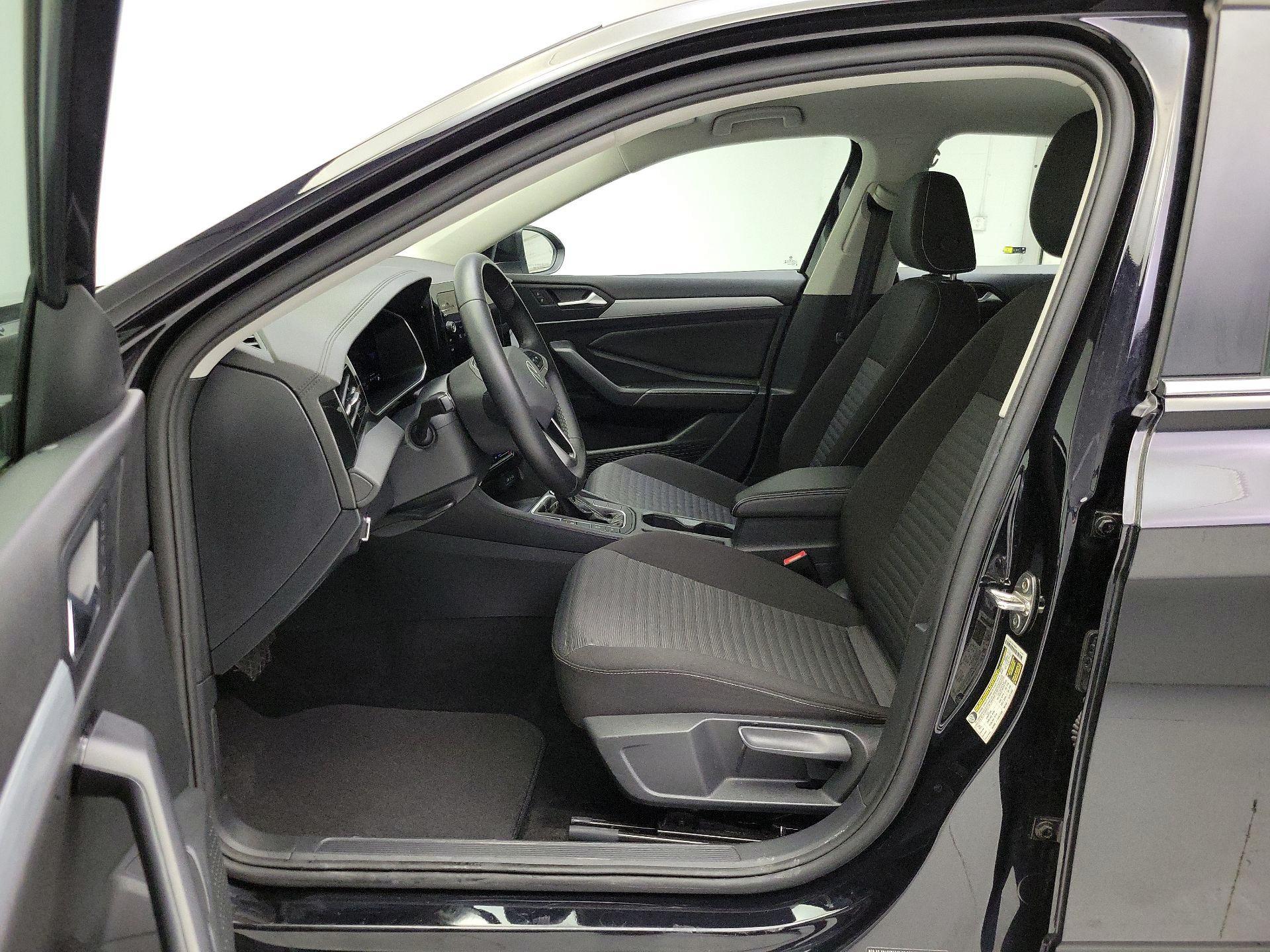 Thumbnail: 2025 Volkswagen Jetta - 11