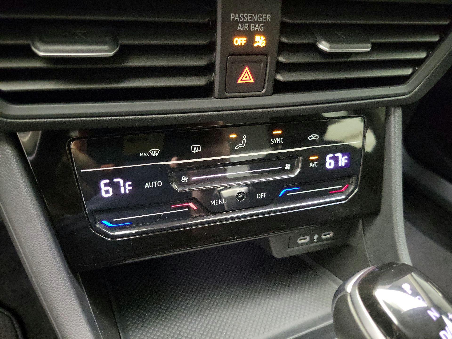 Thumbnail: 2025 Volkswagen Jetta - 16