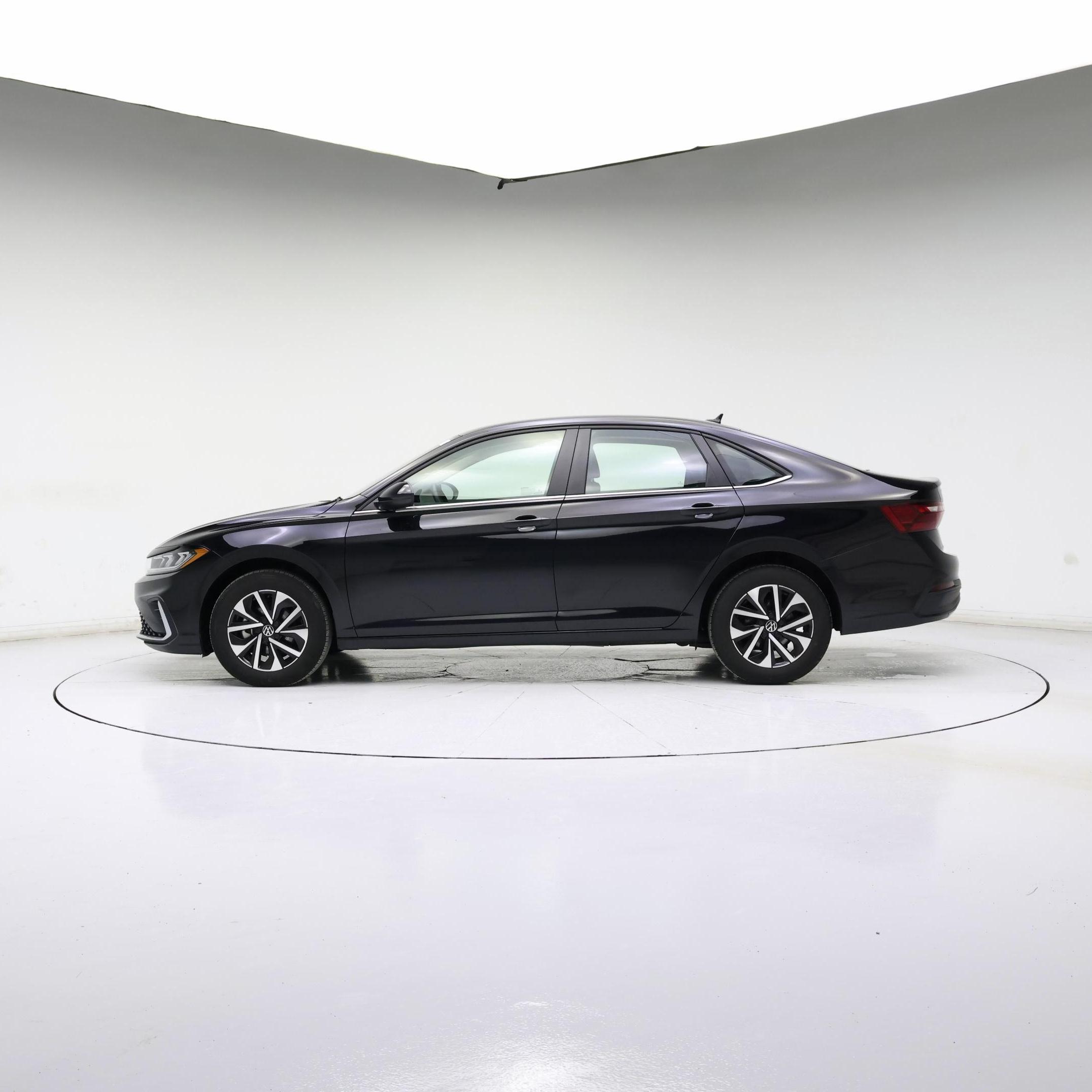 Thumbnail: 2025 Volkswagen Jetta - 3