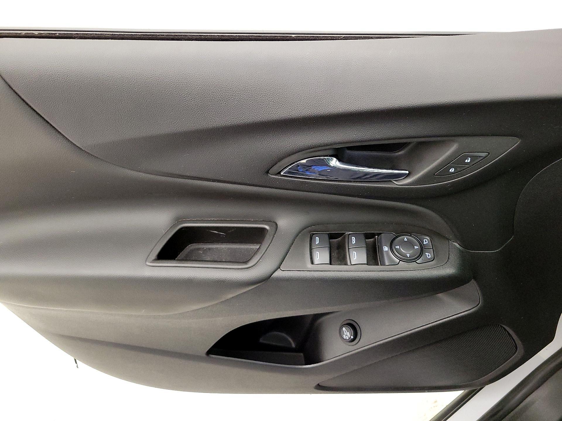 Thumbnail: 2022 Chevrolet Equinox - 12