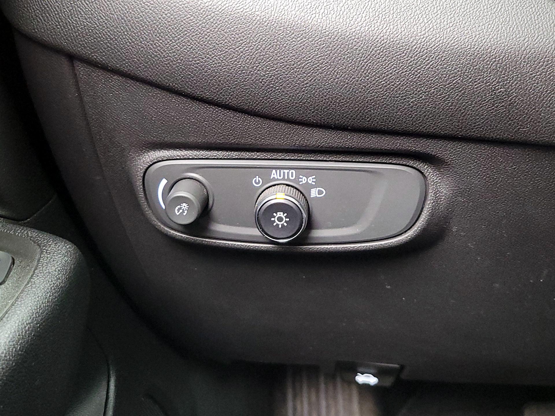 Thumbnail: 2022 Chevrolet Equinox - 13