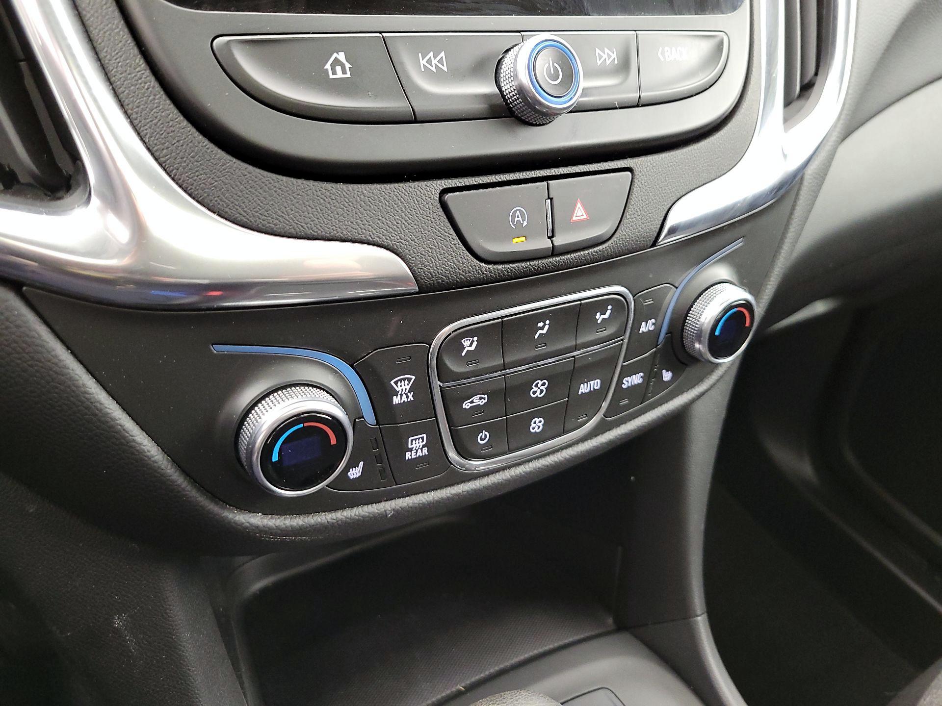 Thumbnail: 2022 Chevrolet Equinox - 17