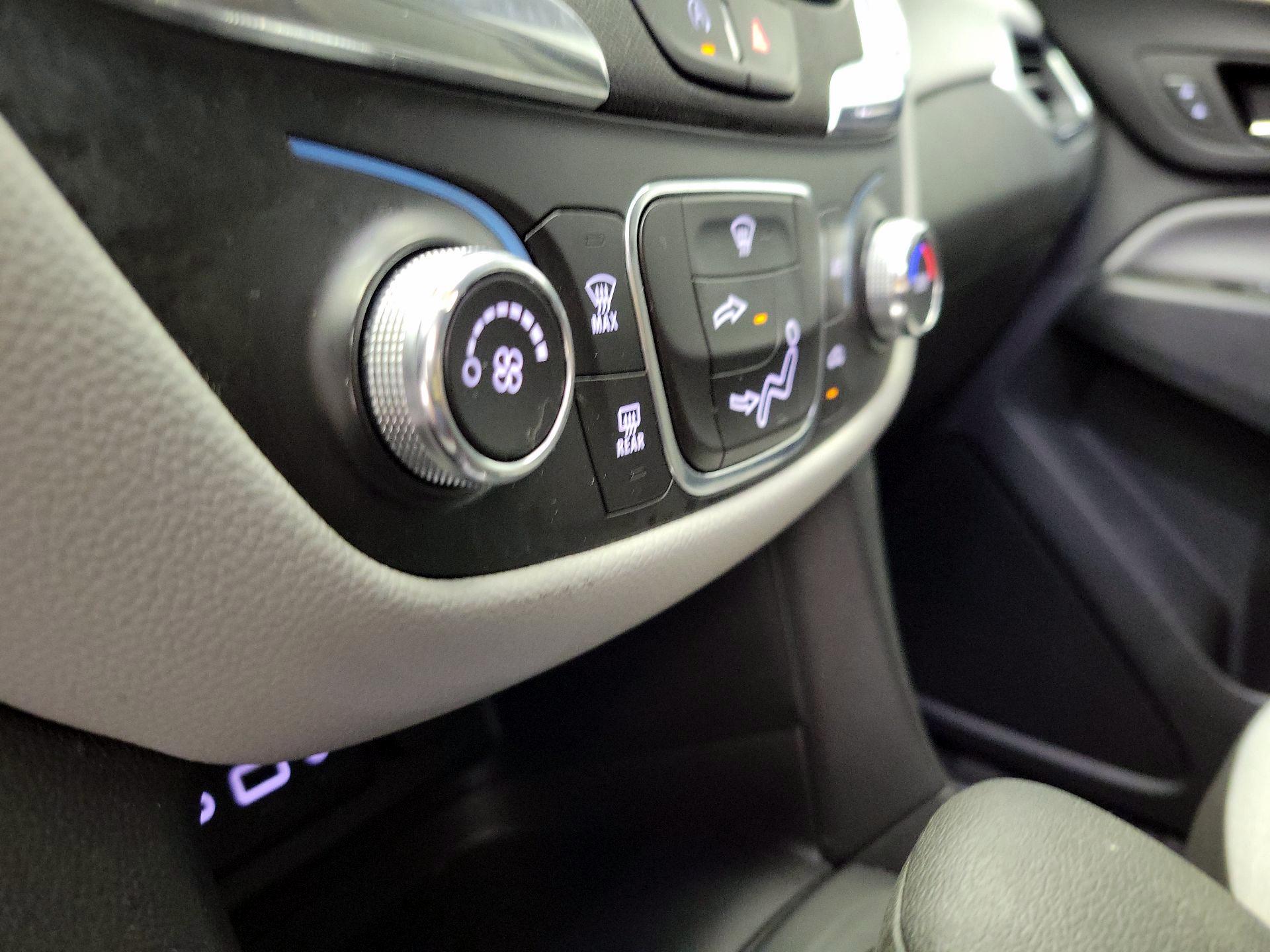 Thumbnail: 2023 Chevrolet Equinox - 16