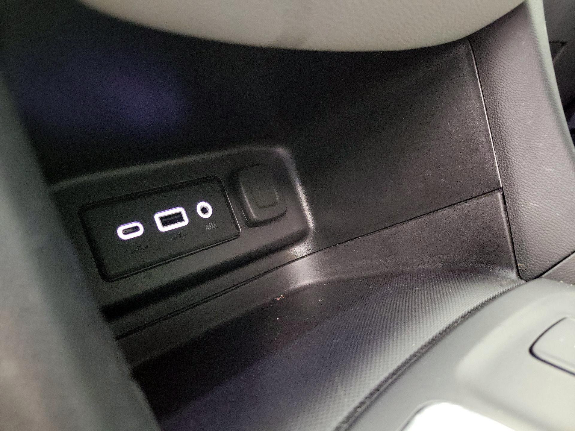 Thumbnail: 2023 Chevrolet Equinox - 18