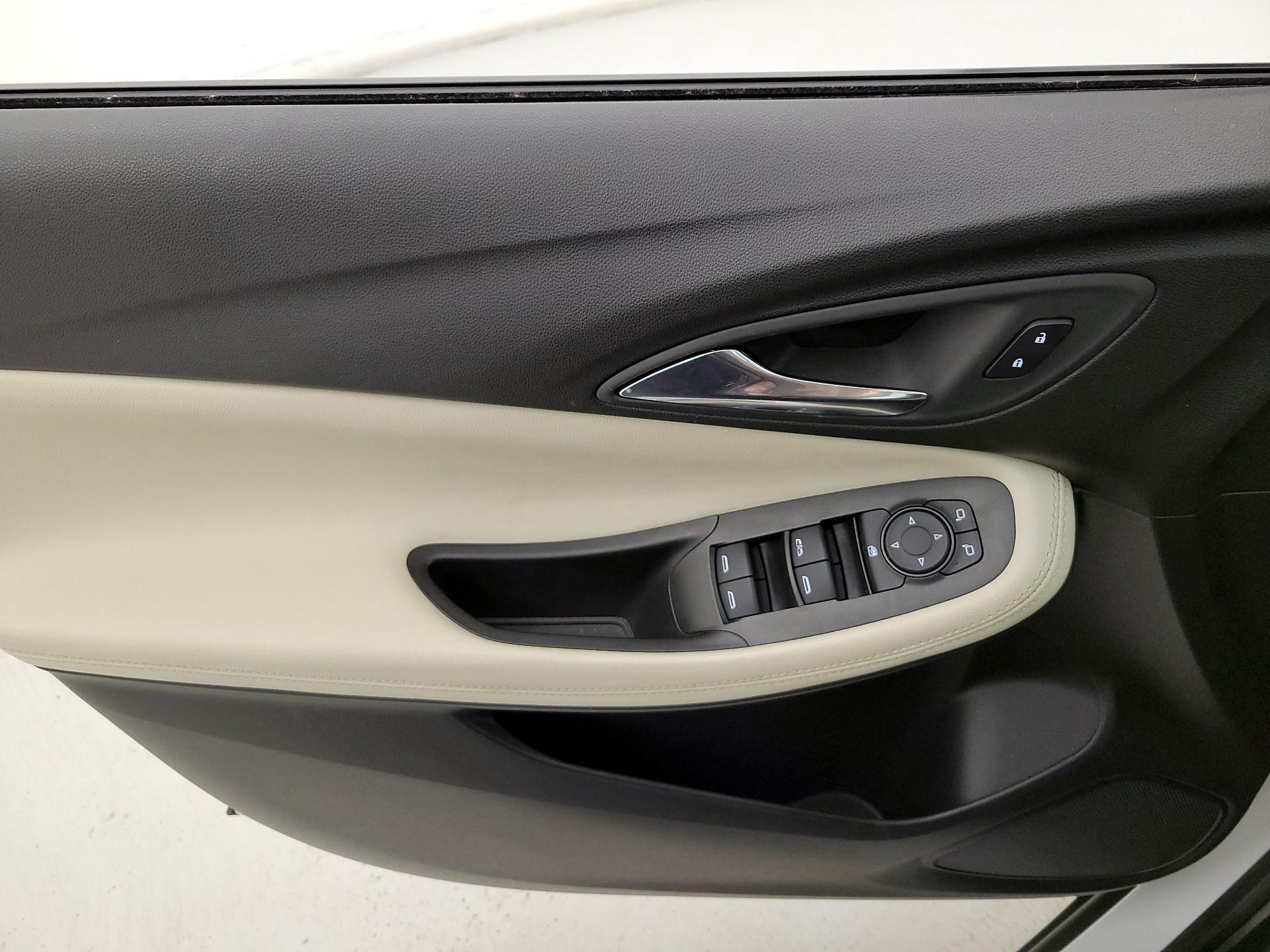 Thumbnail: 2023 Buick Encore GX - 12