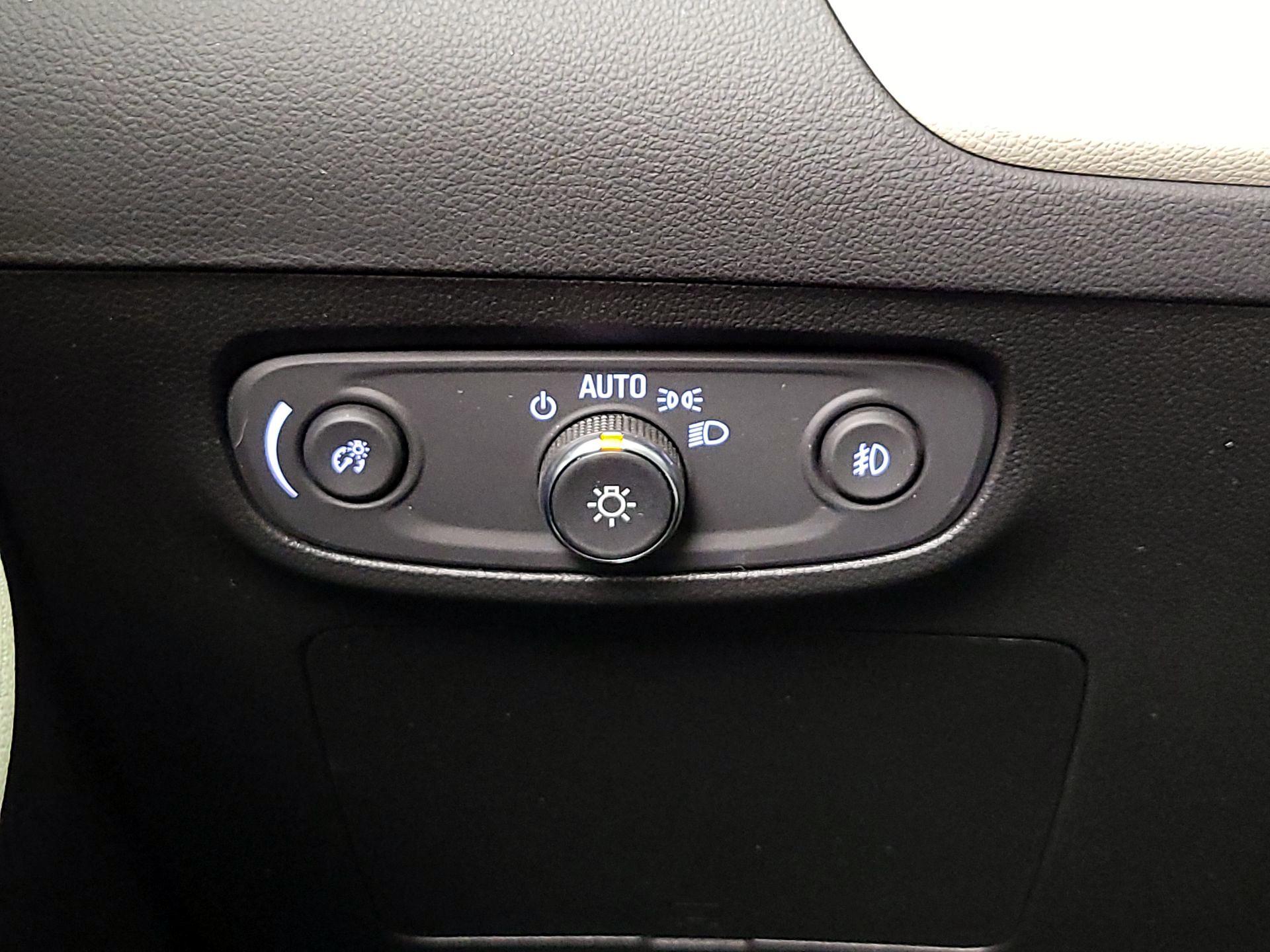 Thumbnail: 2023 Buick Encore GX - 13