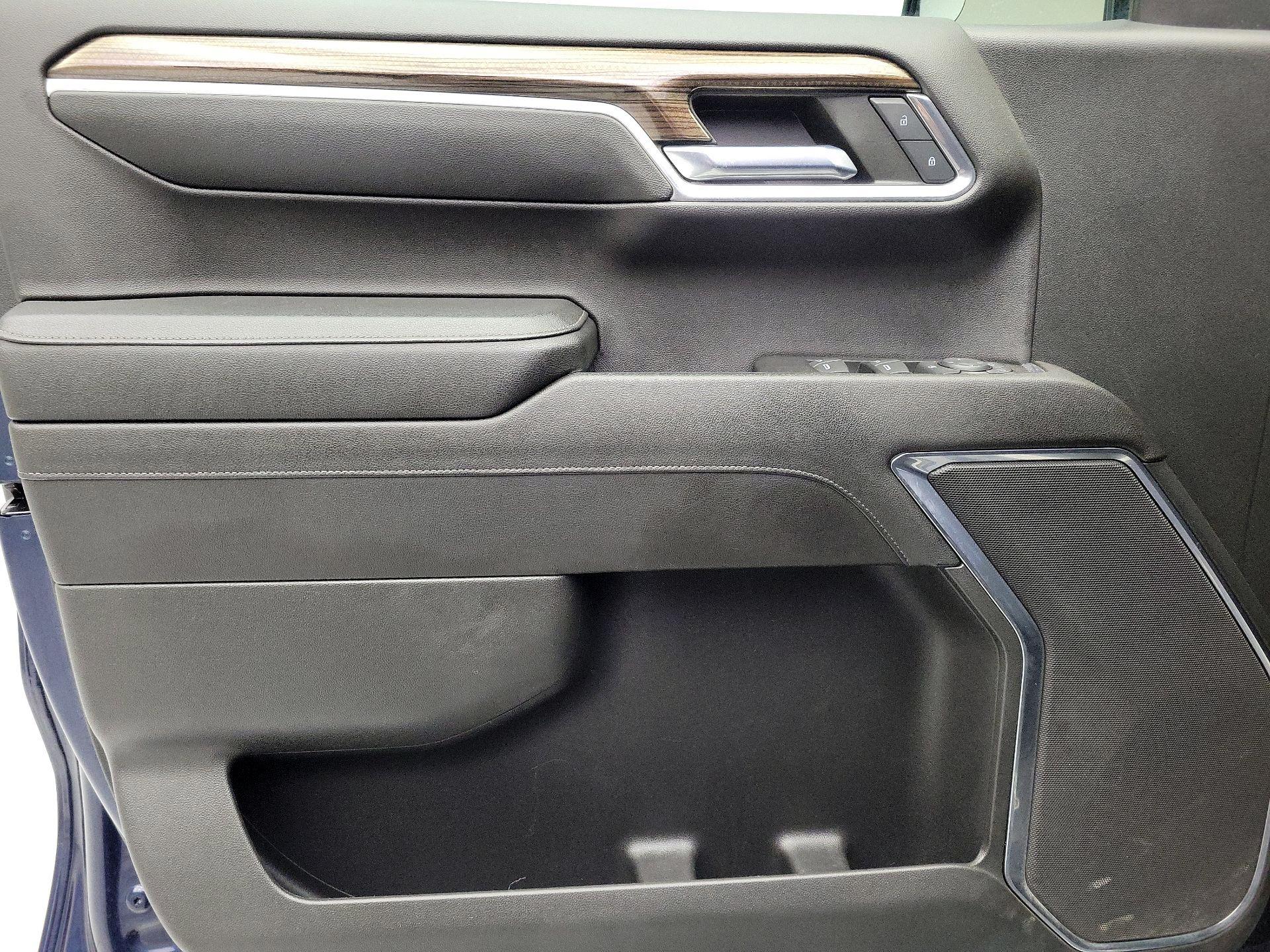 Thumbnail: 2023 Chevrolet Silverado 1500 - 12