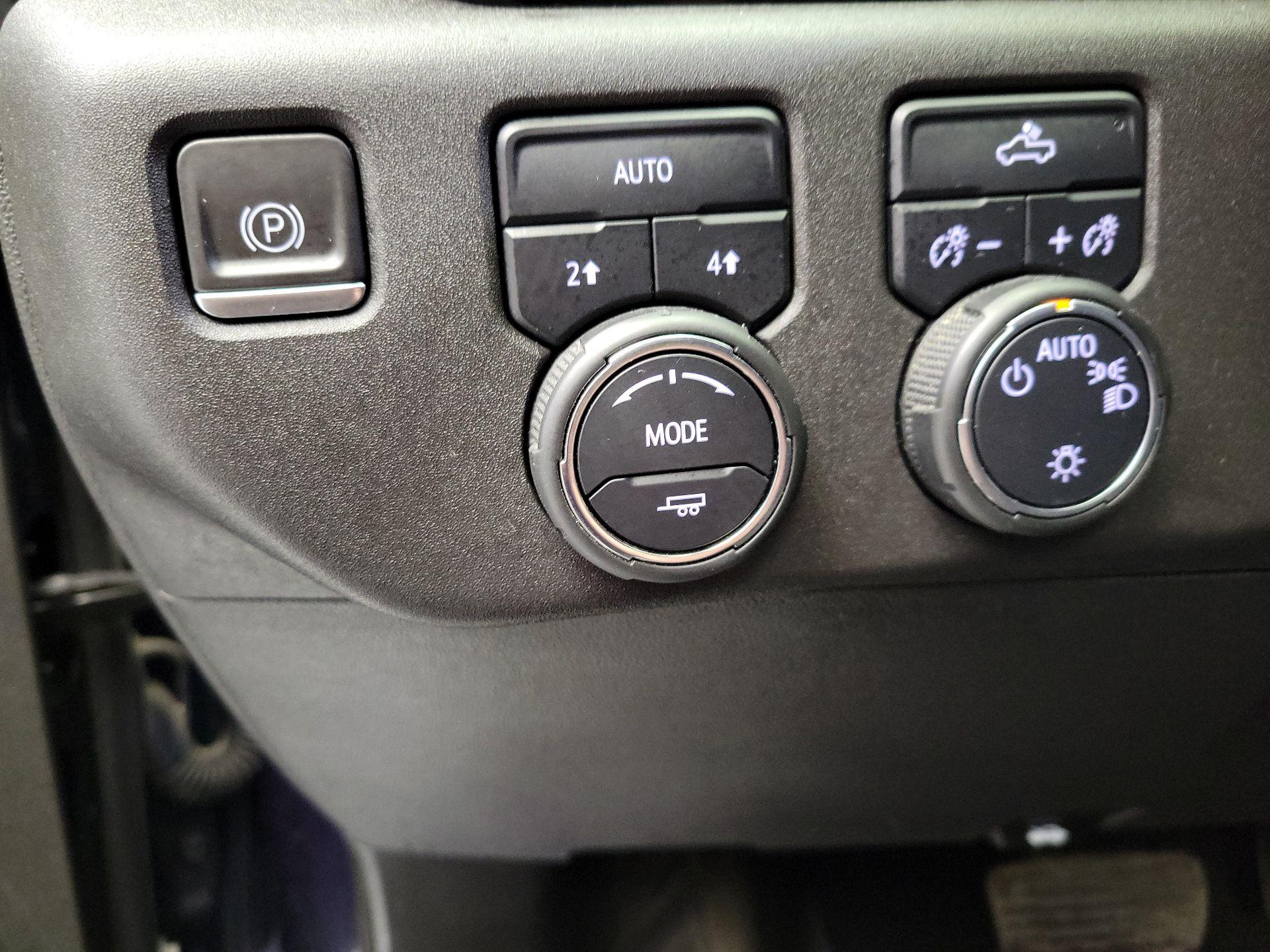 Thumbnail: 2023 Chevrolet Silverado 1500 - 13