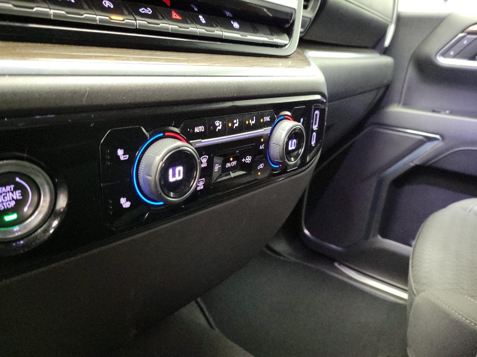 Thumbnail: 2023 Chevrolet Silverado 1500 - 16