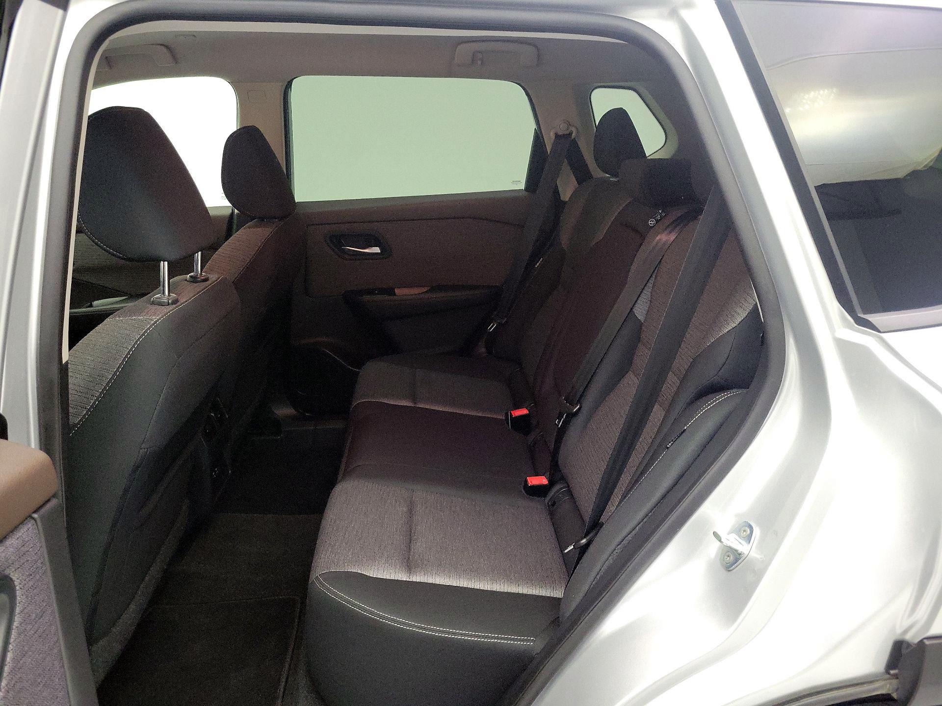 Thumbnail: 2022 Nissan Rogue - 19