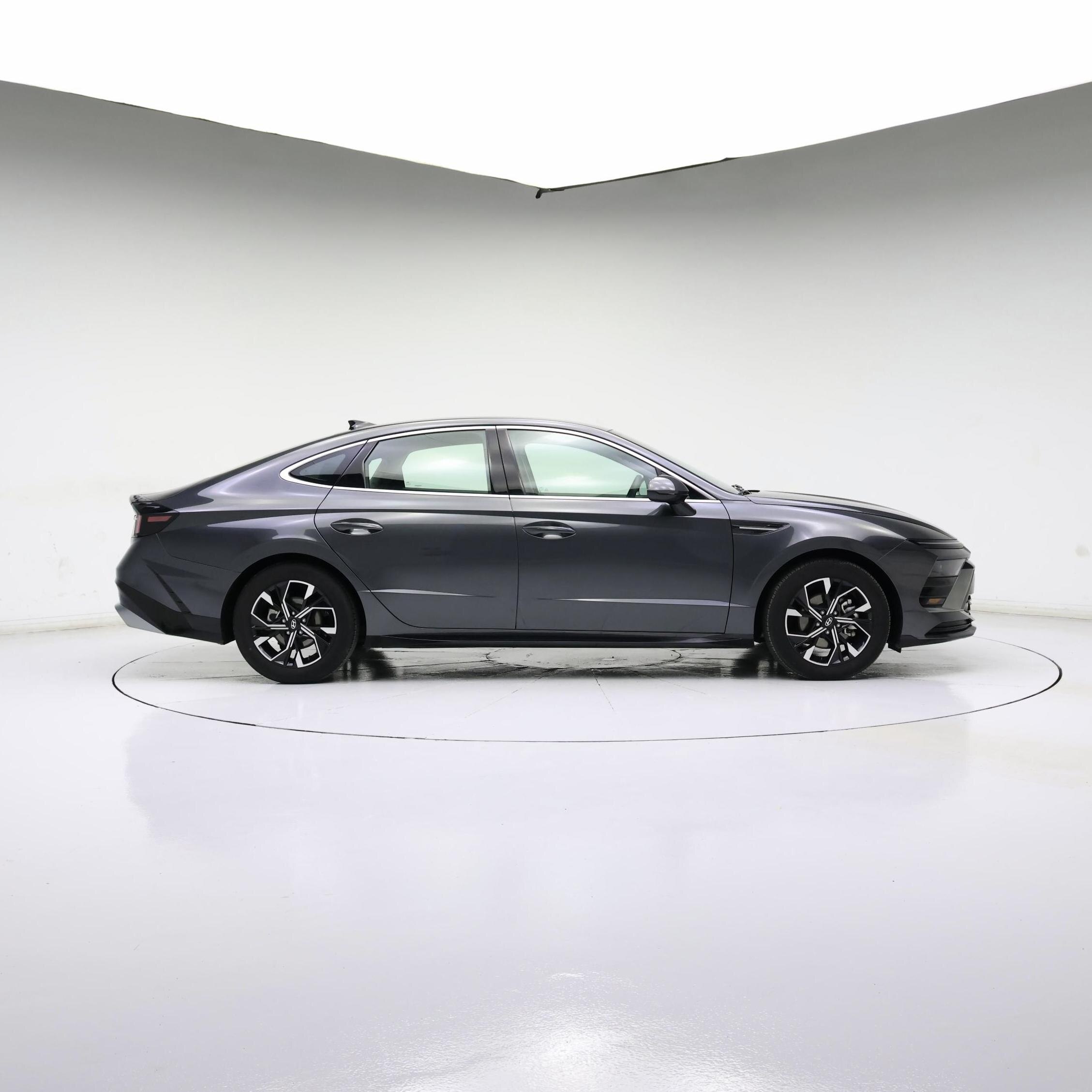 Thumbnail: 2025 Hyundai Sonata - 3