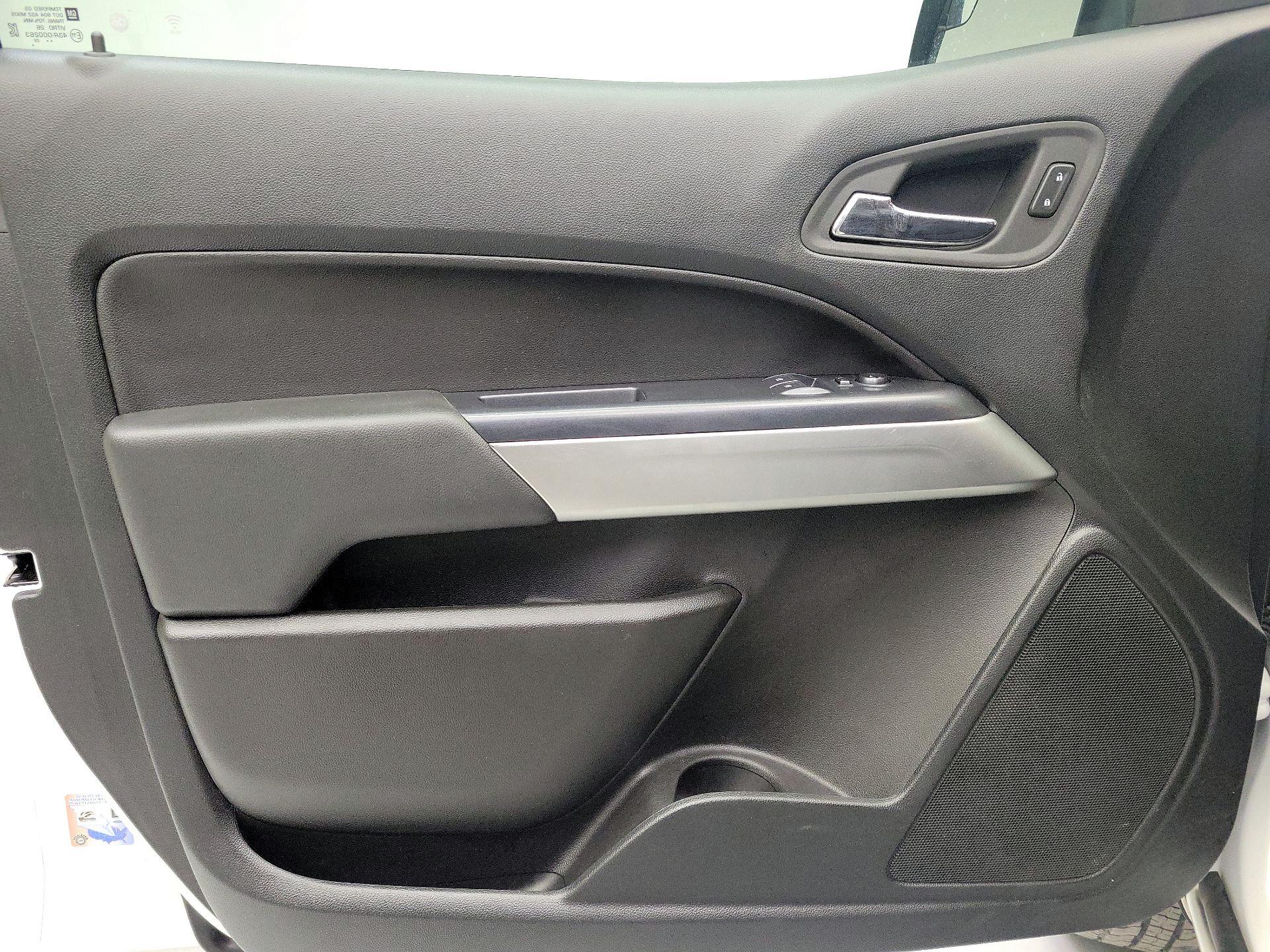 Thumbnail: 2022 Chevrolet Colorado - 12