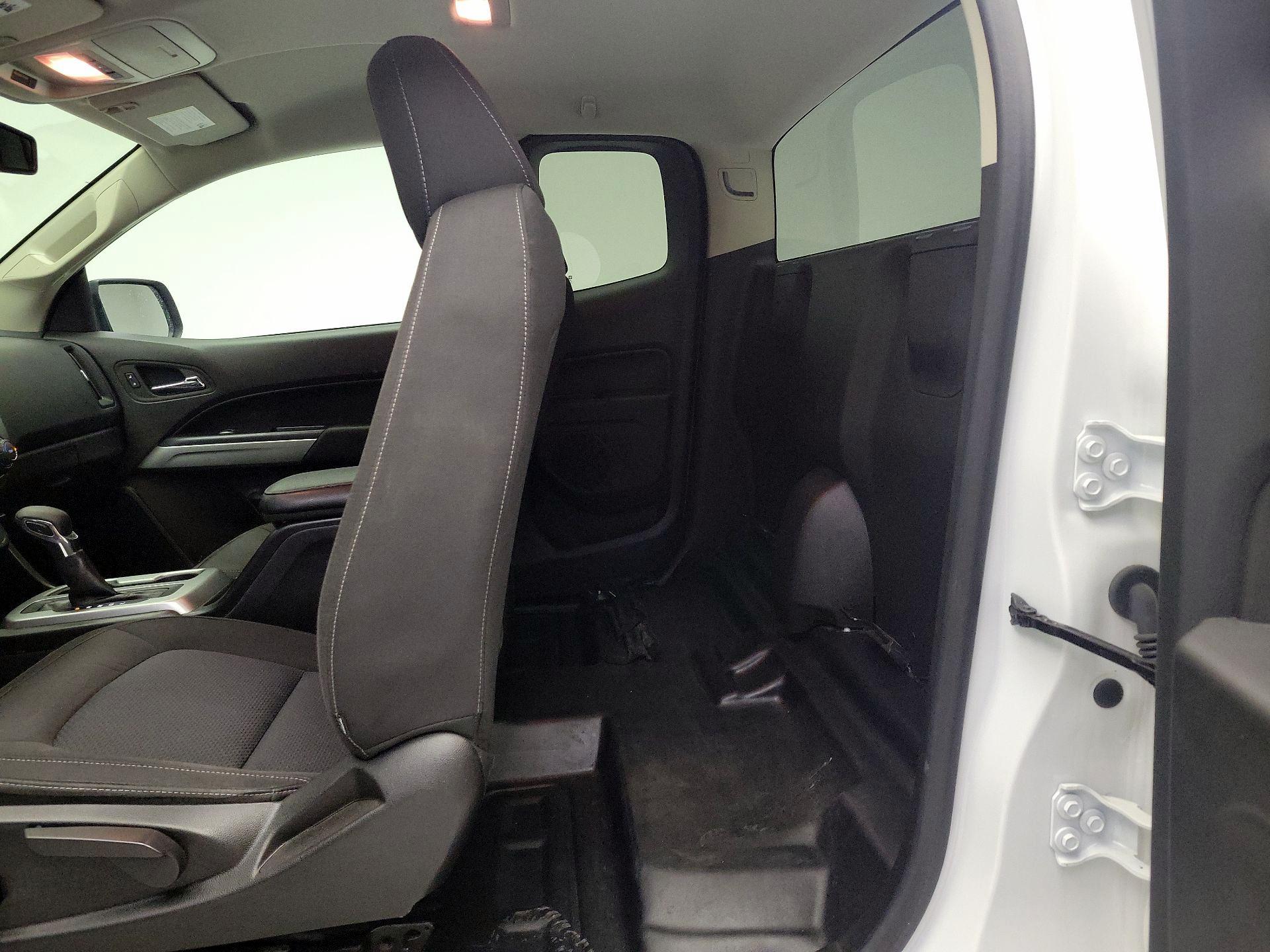 Thumbnail: 2022 Chevrolet Colorado - 19