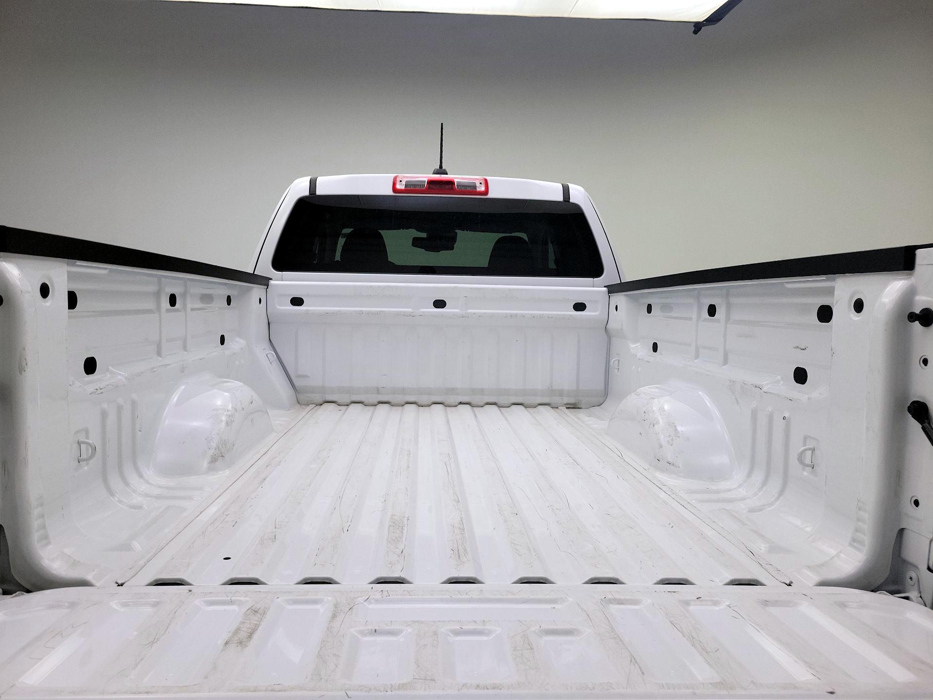 Thumbnail: 2022 Chevrolet Colorado - 20