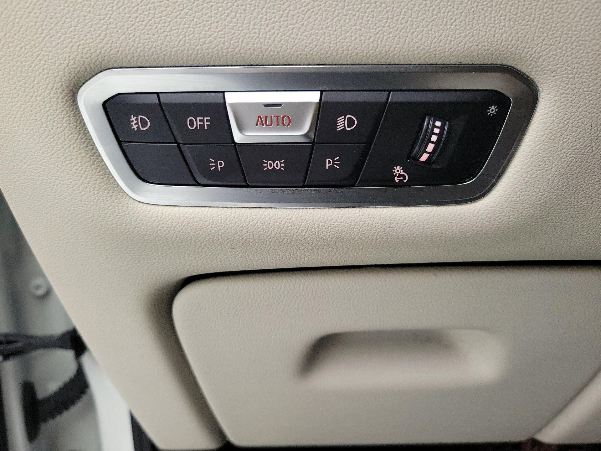 Thumbnail: 2020 BMW X5 - 13