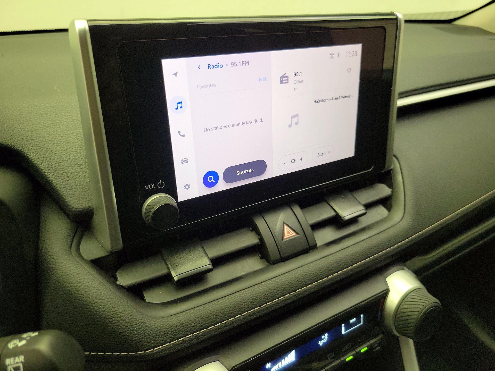 Thumbnail: 2025 Toyota RAV4 - 15