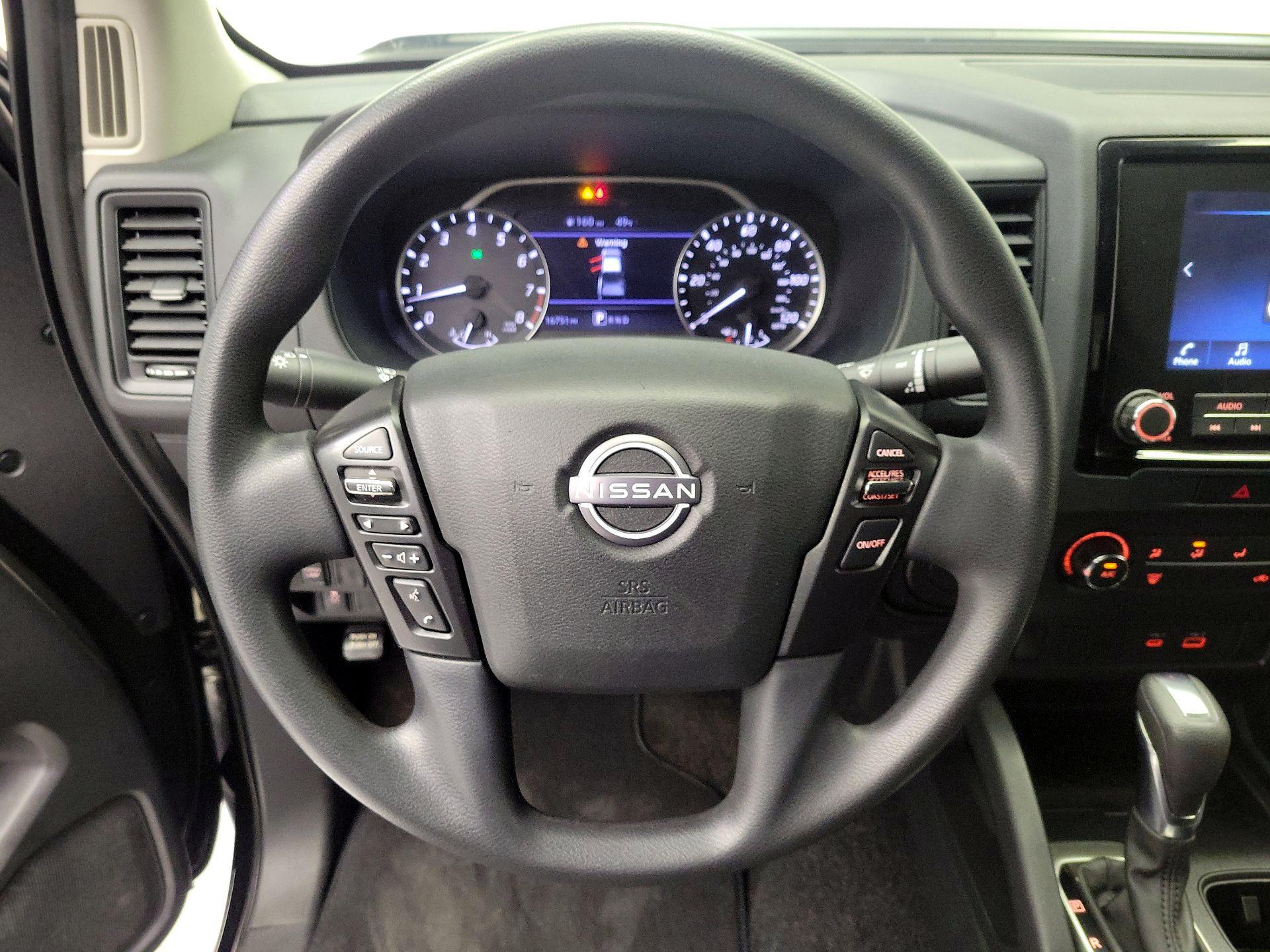 Thumbnail: 2022 Nissan Frontier - 10