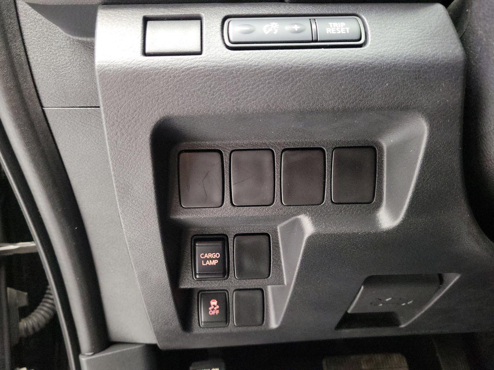 Thumbnail: 2022 Nissan Frontier - 13