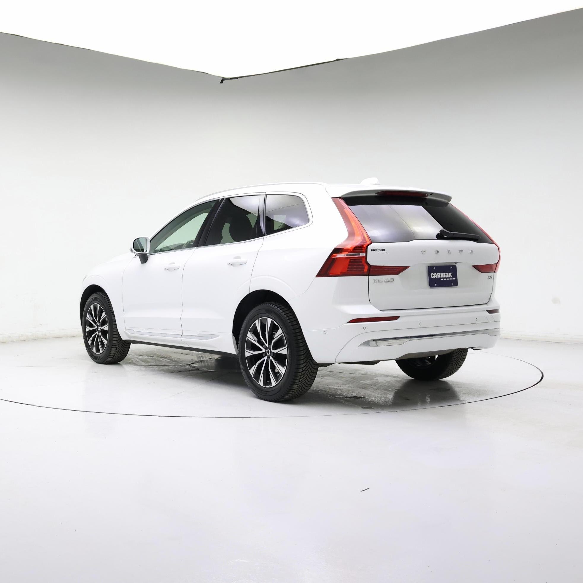 Thumbnail: 2023 Volvo XC60 - 2