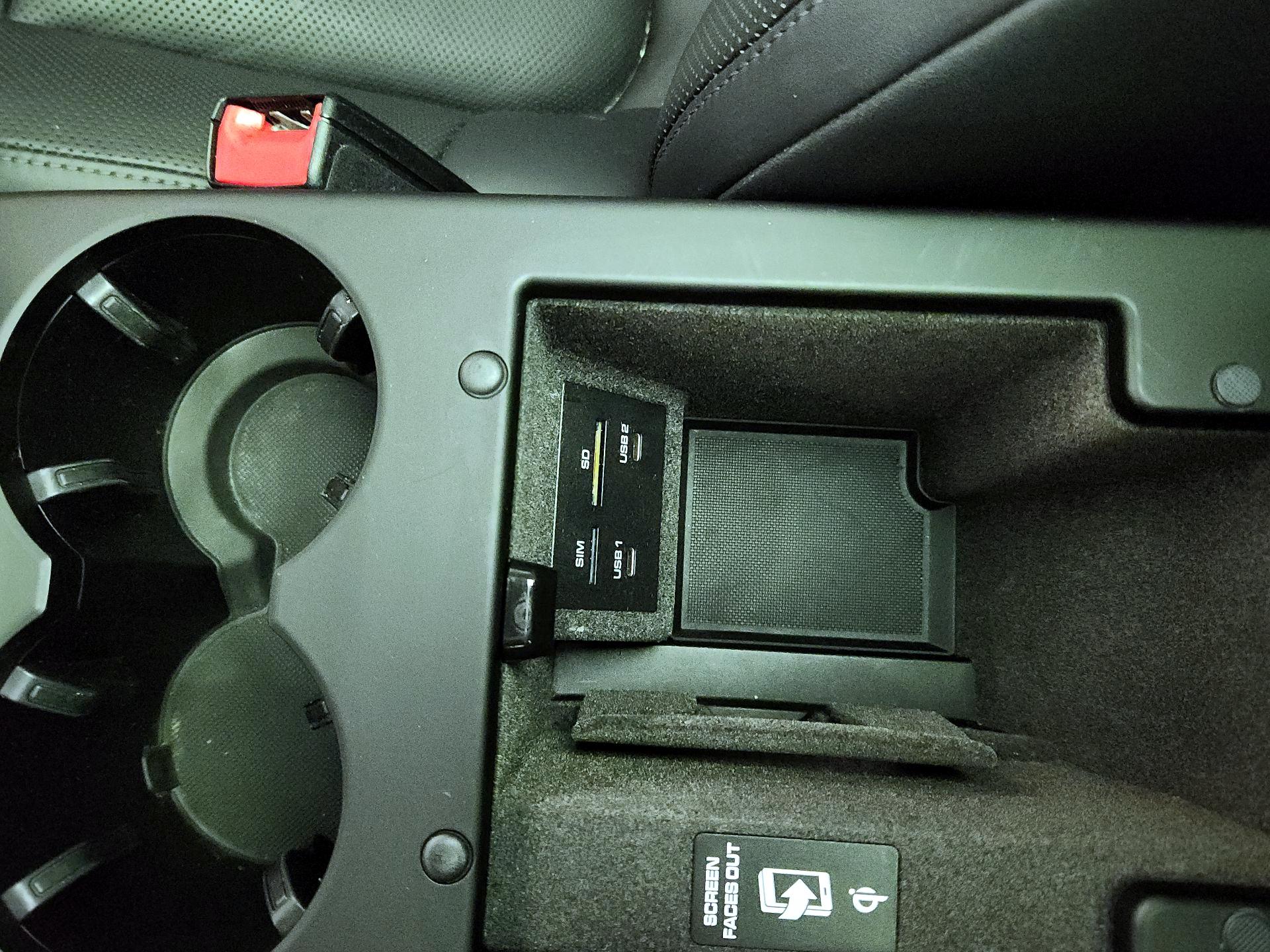 Thumbnail: 2023 Porsche Macan - 19