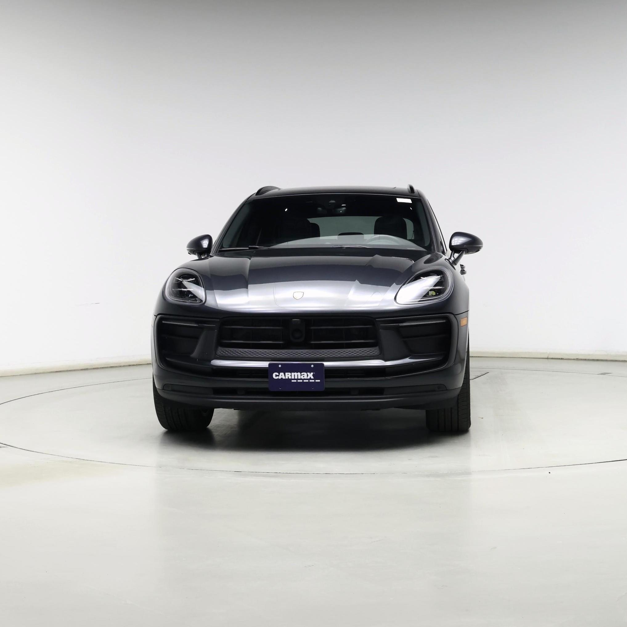 Thumbnail: 2023 Porsche Macan - 5