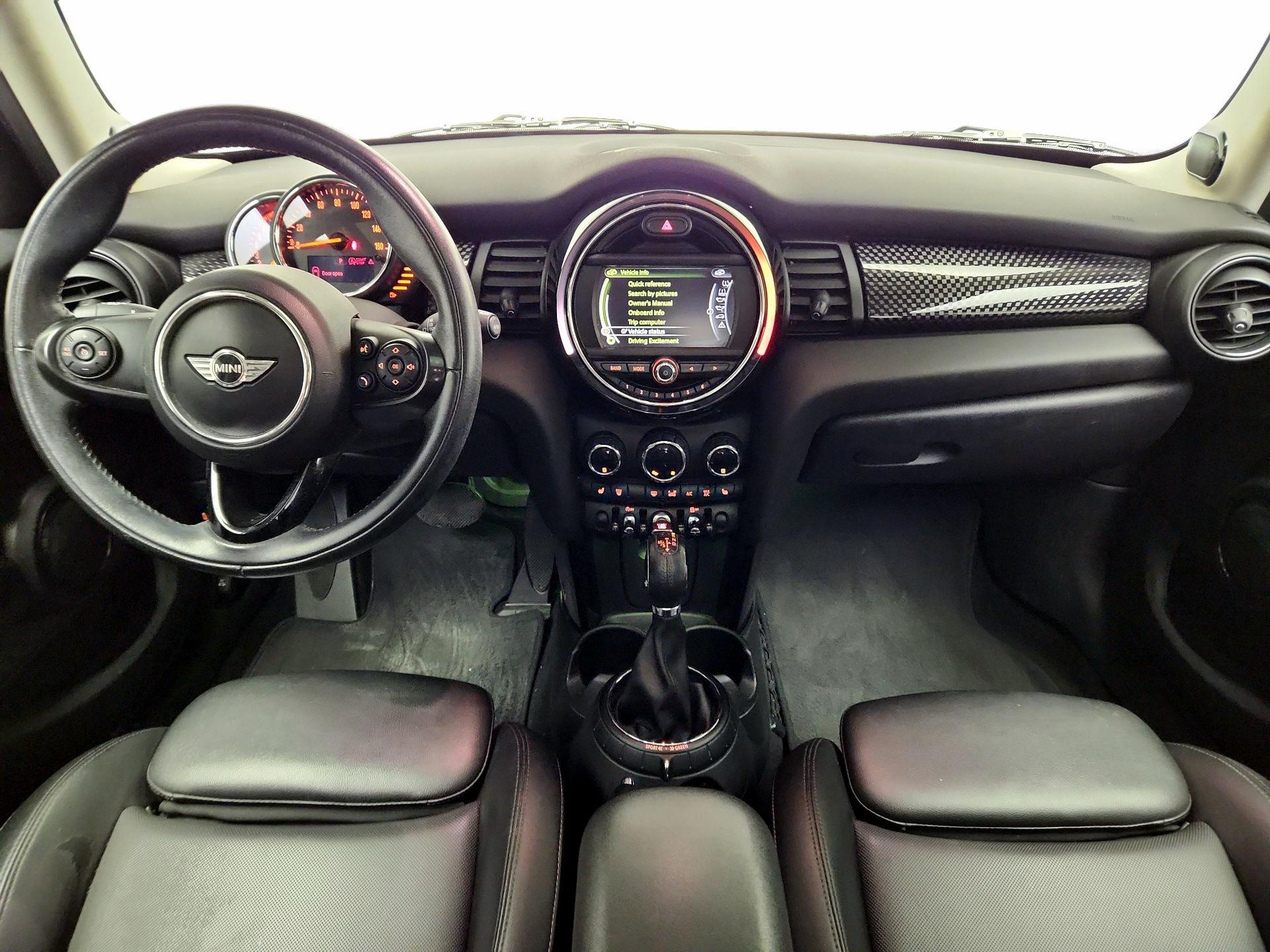 Thumbnail: 2016 MINI Cooper Hardtop - 9