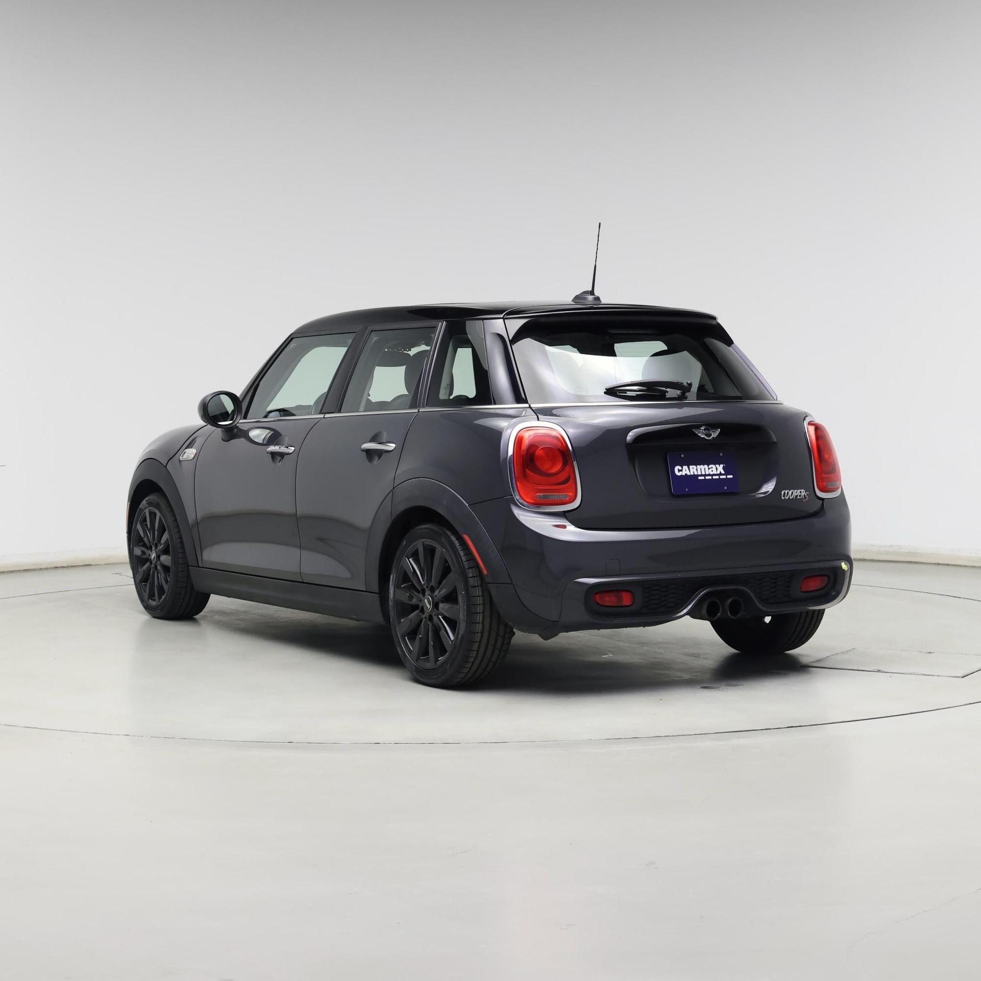 Thumbnail: 2016 MINI Cooper Hardtop - 2