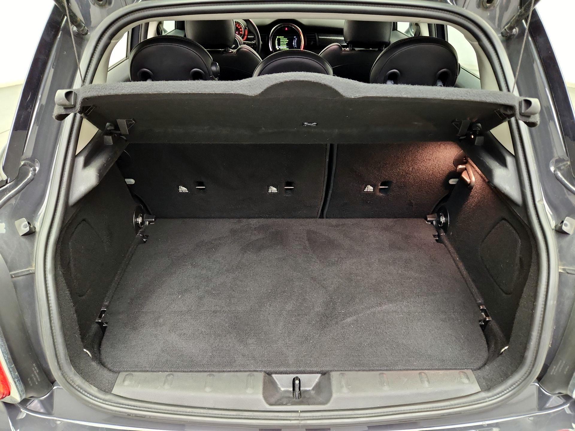 Thumbnail: 2016 MINI Cooper Hardtop - 20