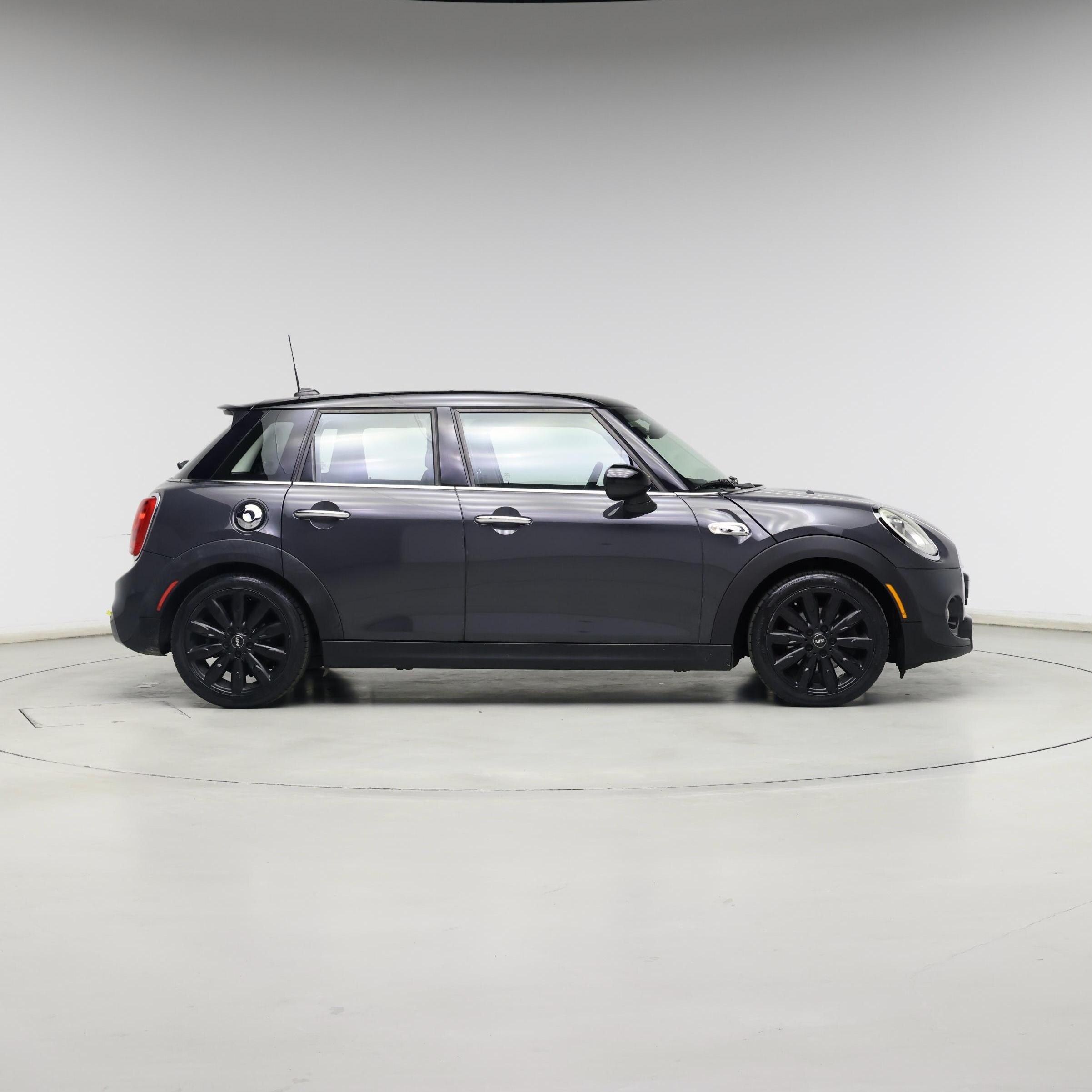 Thumbnail: 2016 MINI Cooper Hardtop - 7