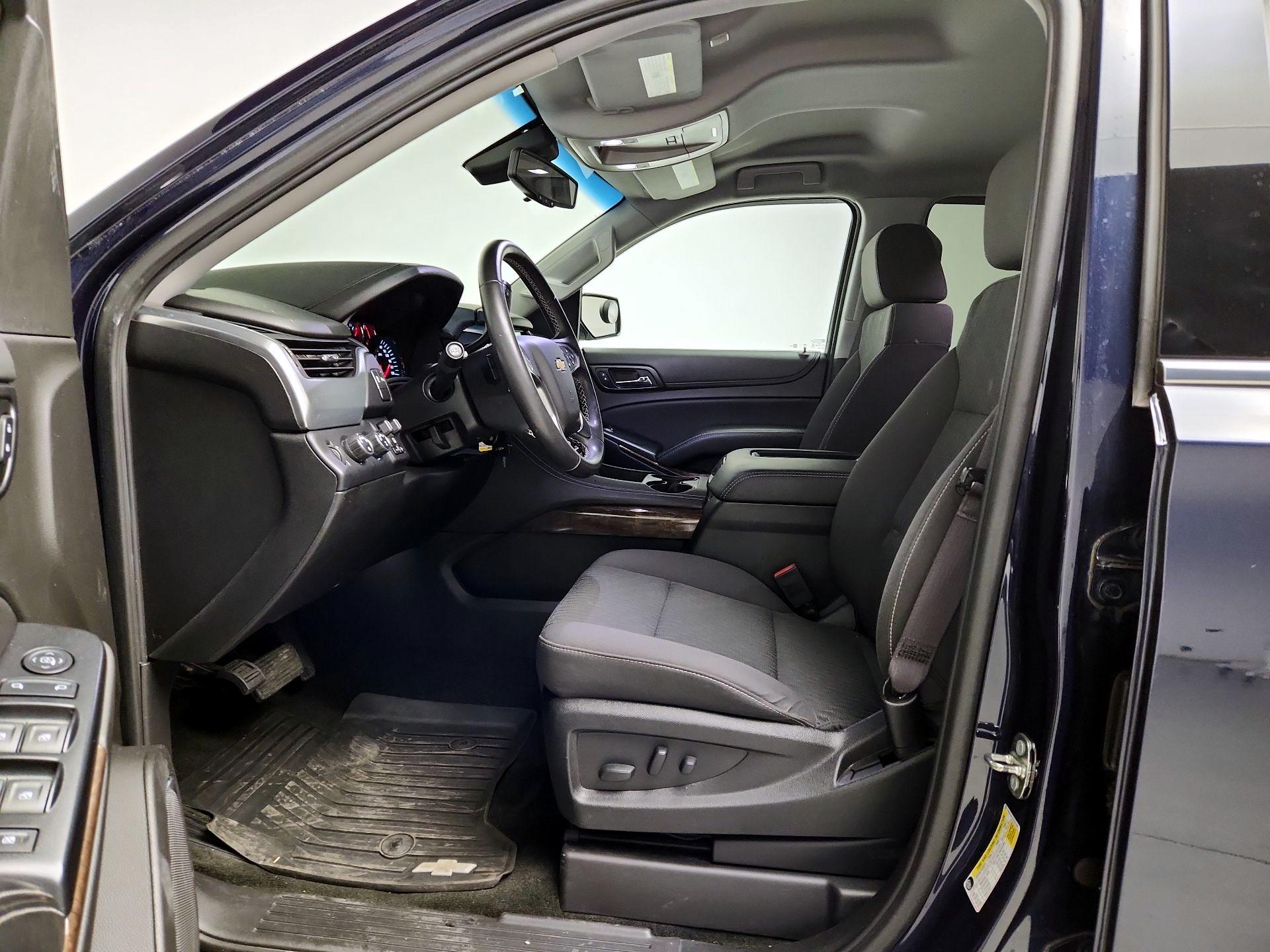 Thumbnail: 2017 Chevrolet Tahoe - 11