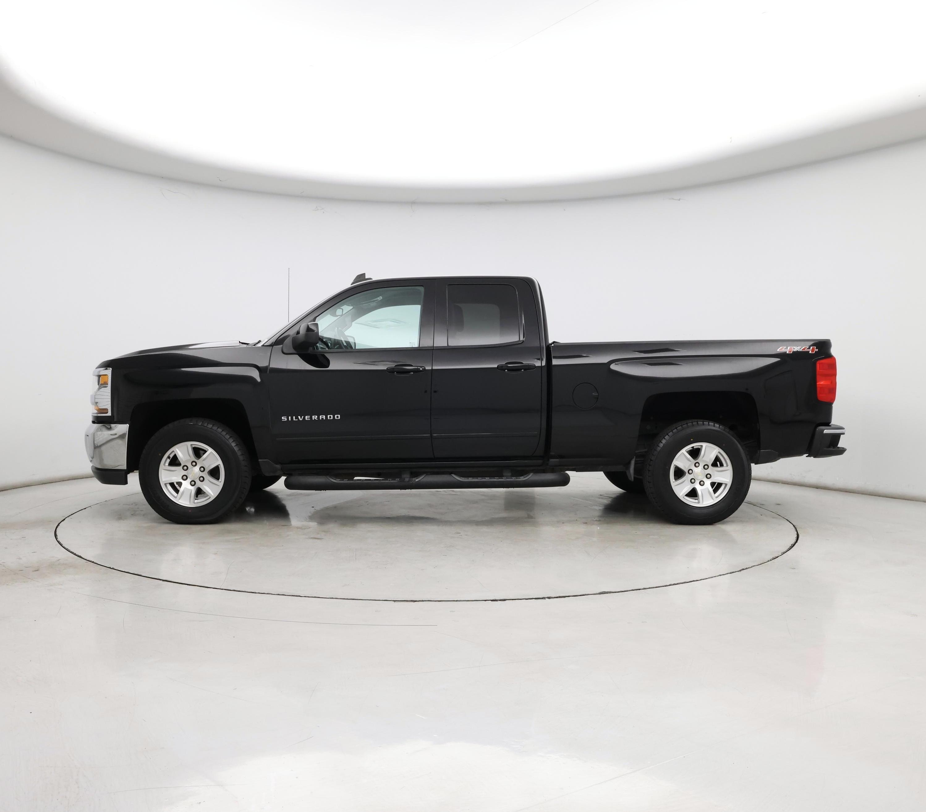 Thumbnail: 2016 Chevrolet Silverado 1500 - 3