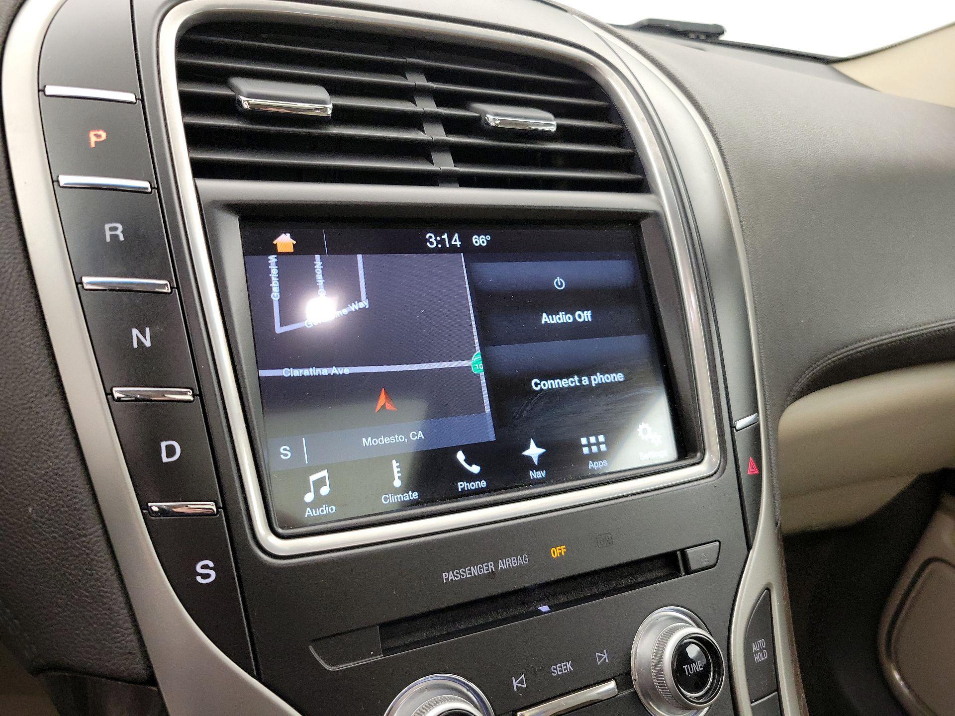 Thumbnail: 2016 Lincoln MKX - 16