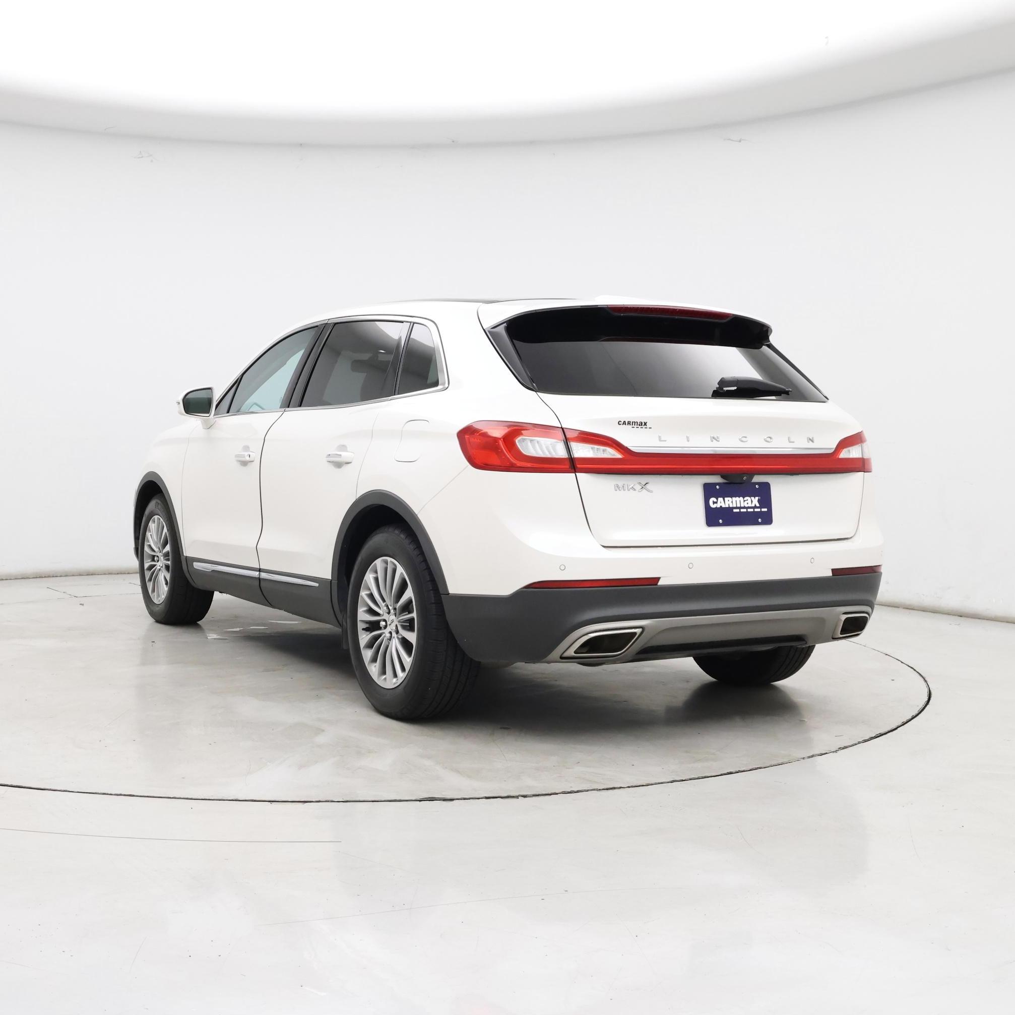 Thumbnail: 2016 Lincoln MKX - 2