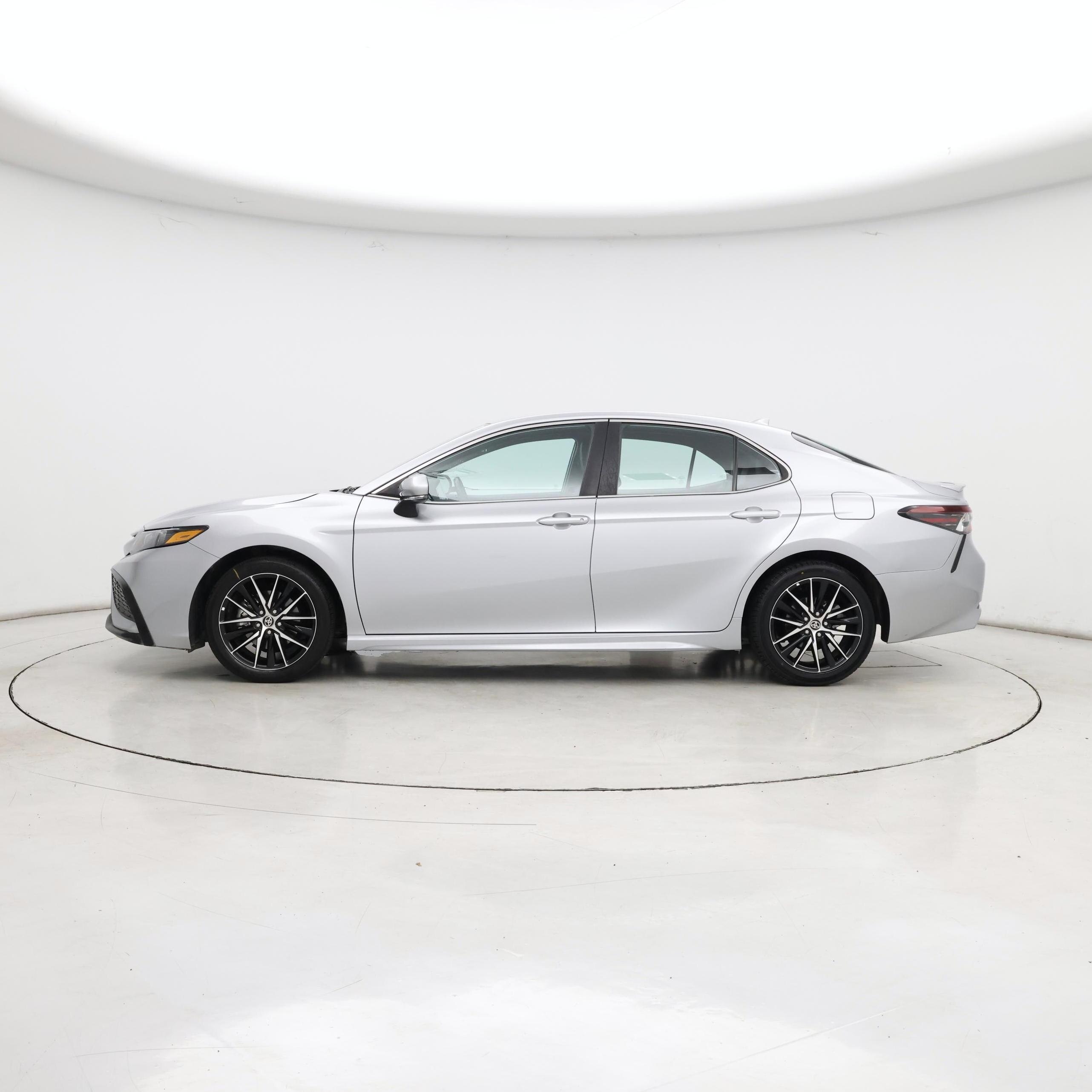 Thumbnail: 2024 Toyota Camry - 3