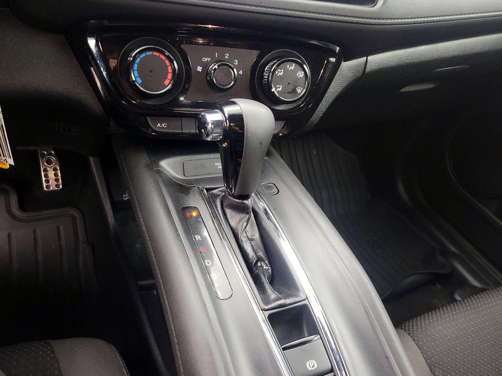 2022 Honda HR-V Sport - Photo 18