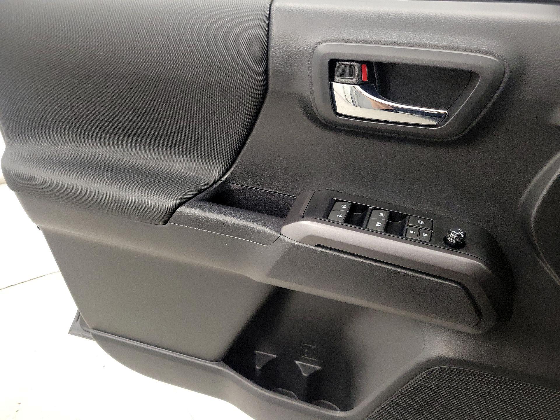 Thumbnail: 2023 Toyota Tacoma - 12