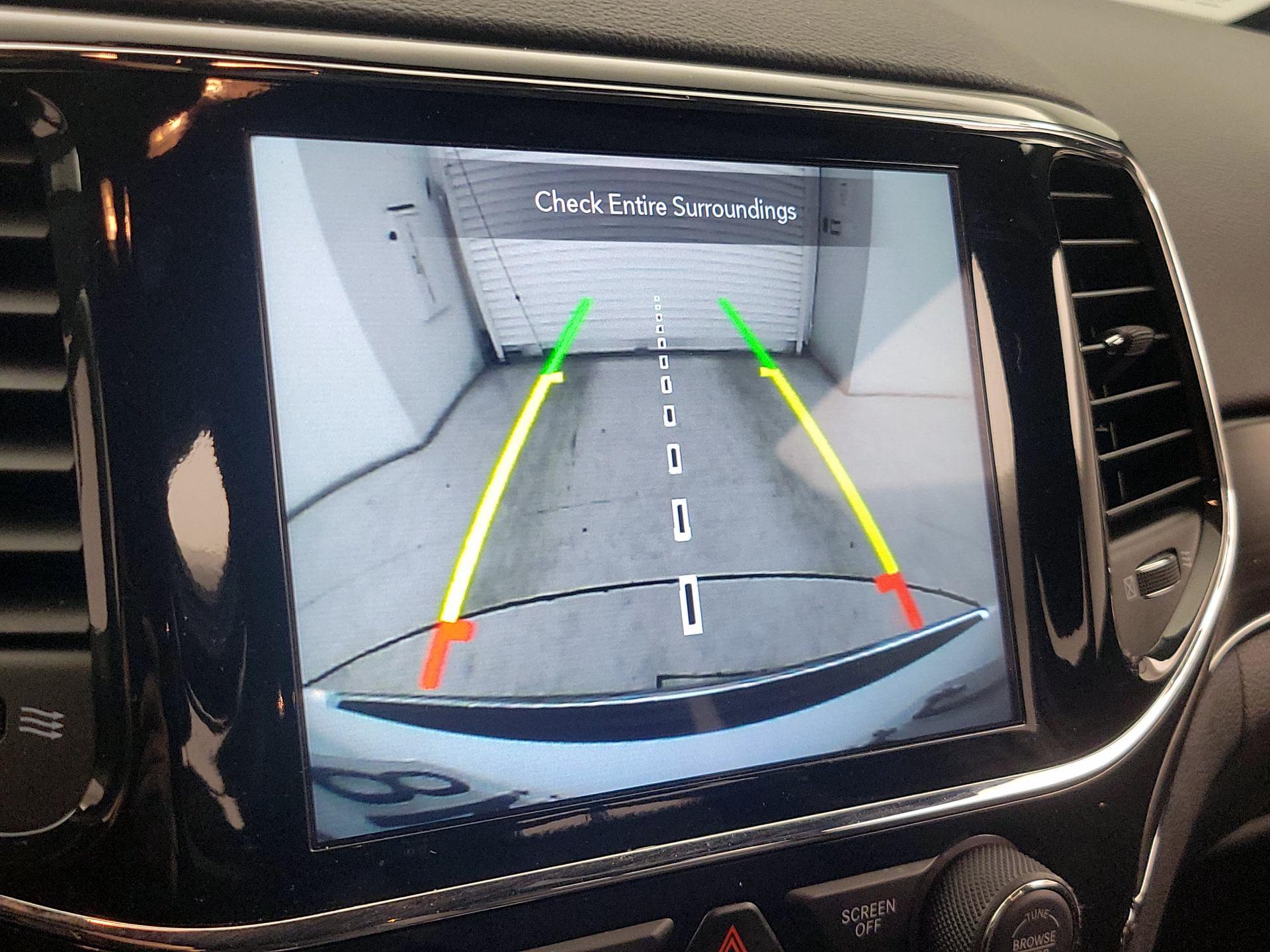 Thumbnail: 2021 Jeep Grand Cherokee - 15