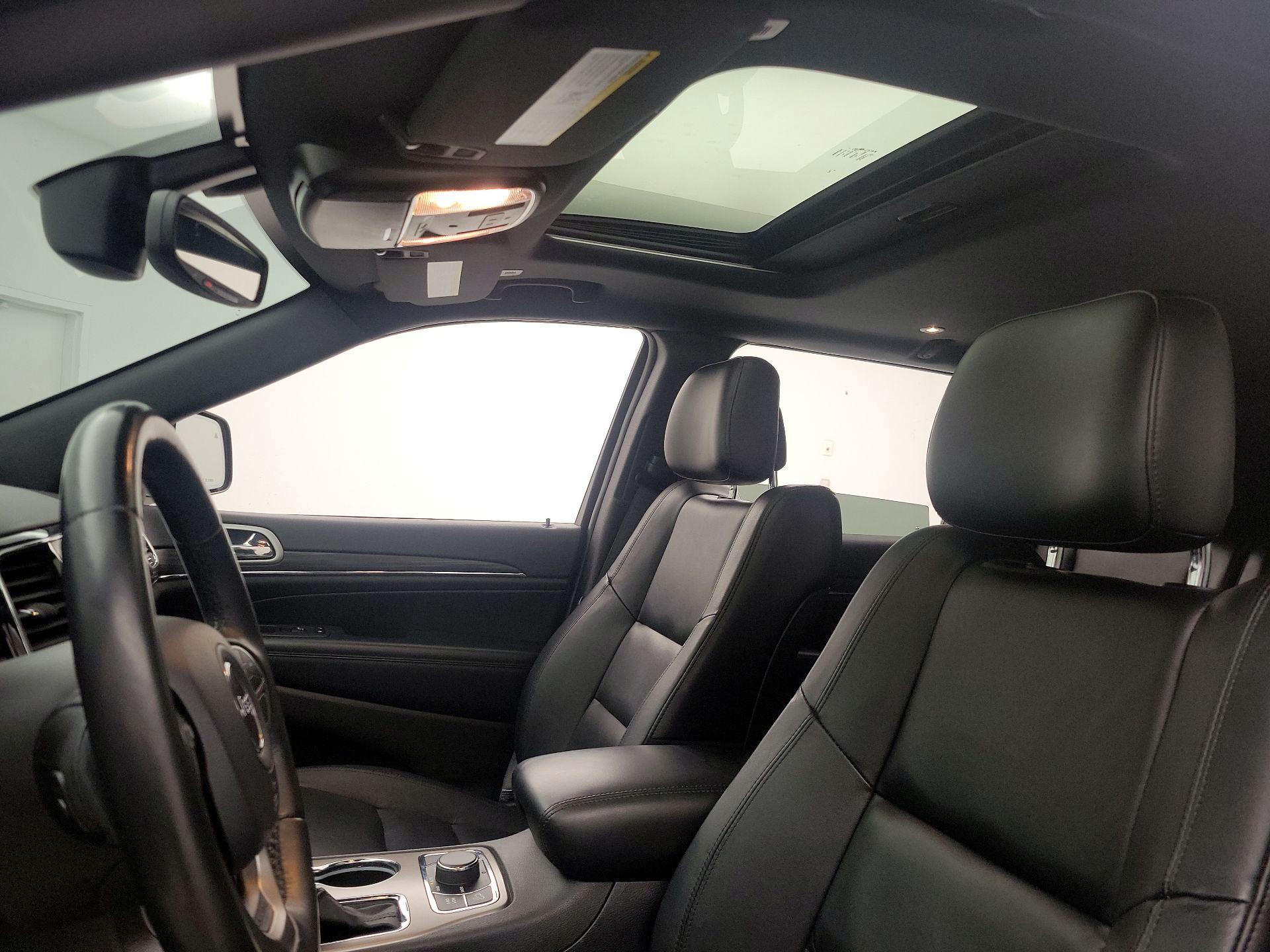 Thumbnail: 2021 Jeep Grand Cherokee - 20