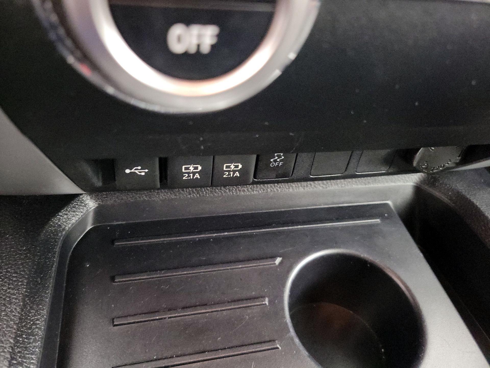 Thumbnail: 2021 Toyota Tundra - 18