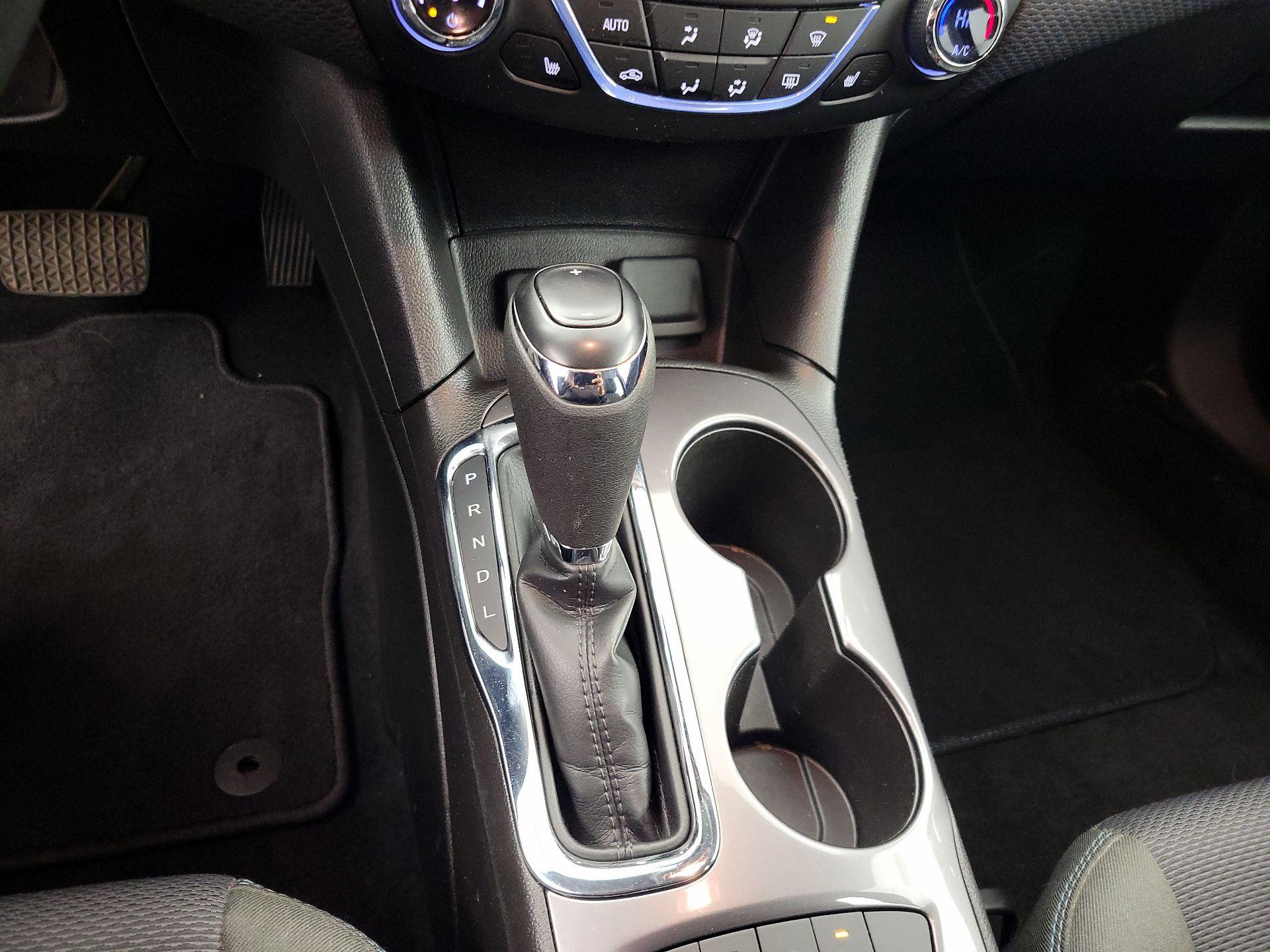 Thumbnail: 2019 Chevrolet Cruze - 17